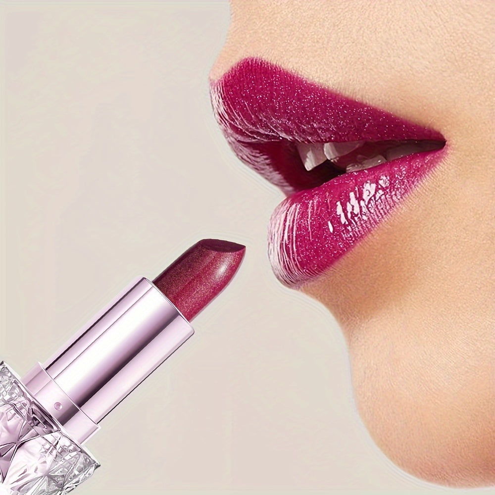 Mujer lápiz labial hidratante de larga duración con acabado brillante