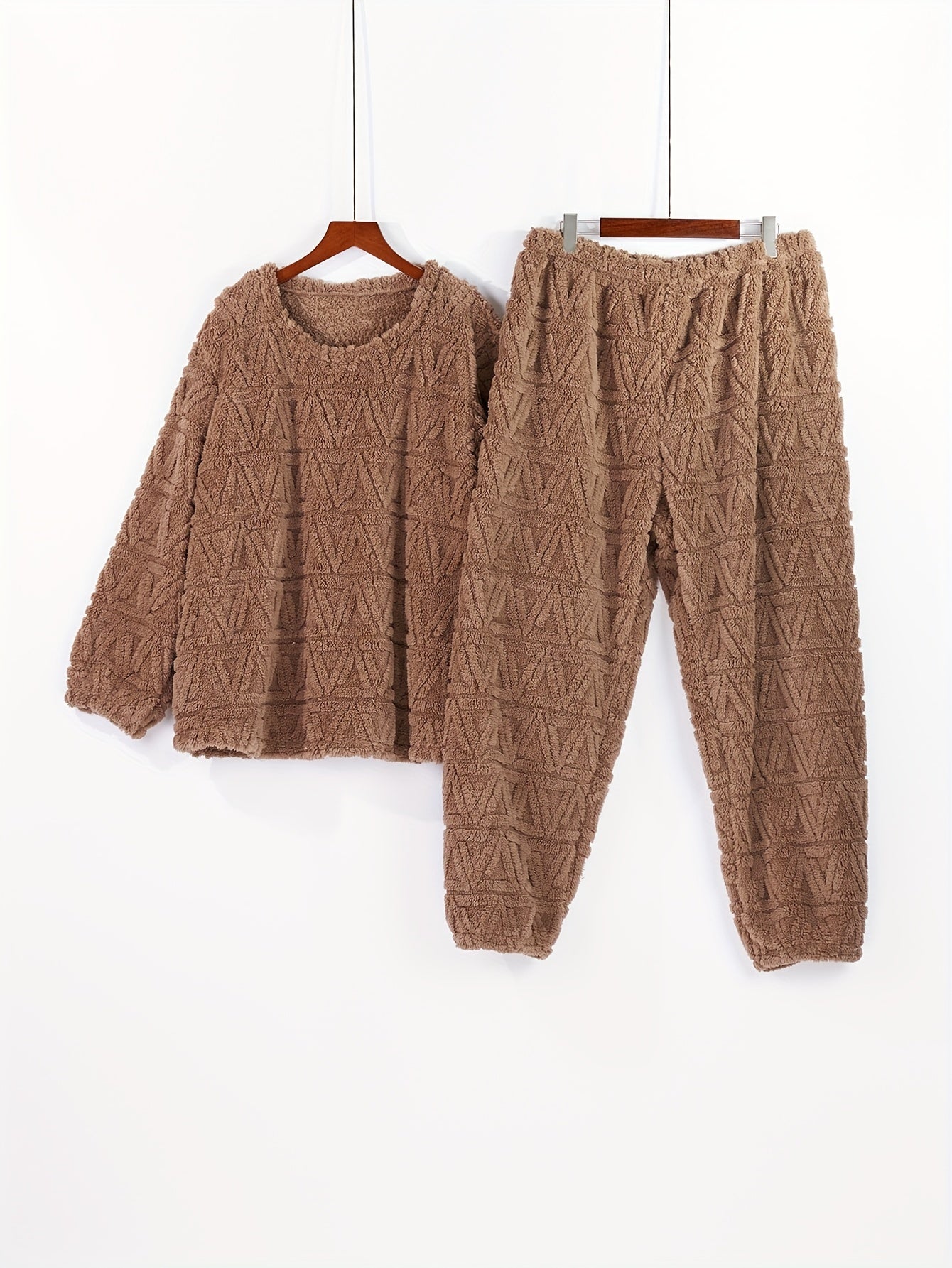 Women's Velvet Warm Pajama Set with Long Sleeve Top and Checkered Pants