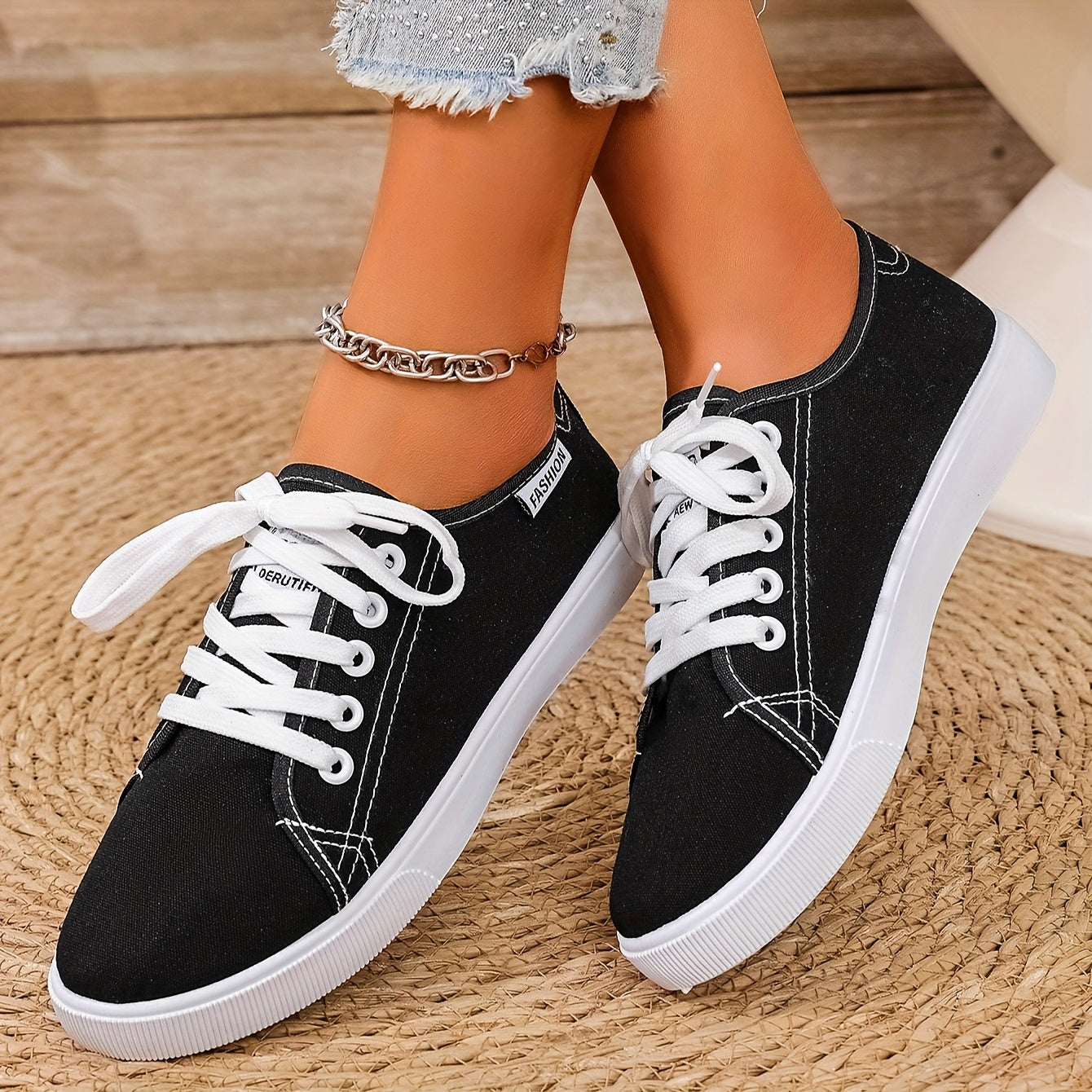 Women's Lightweight White Sneakers with Breathable Soft Sole for Casual Wear