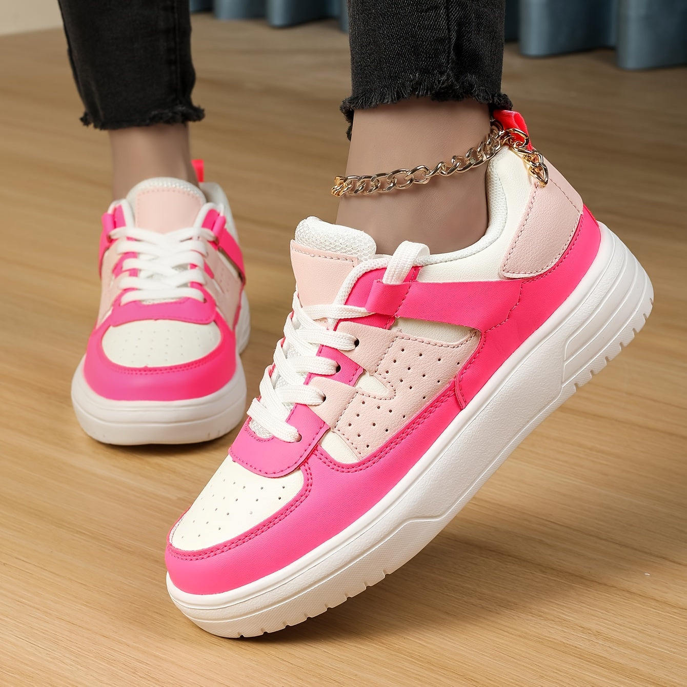 Women's Two-Tone Low-Top Sneakers Soft Breathable Lightweight Casual