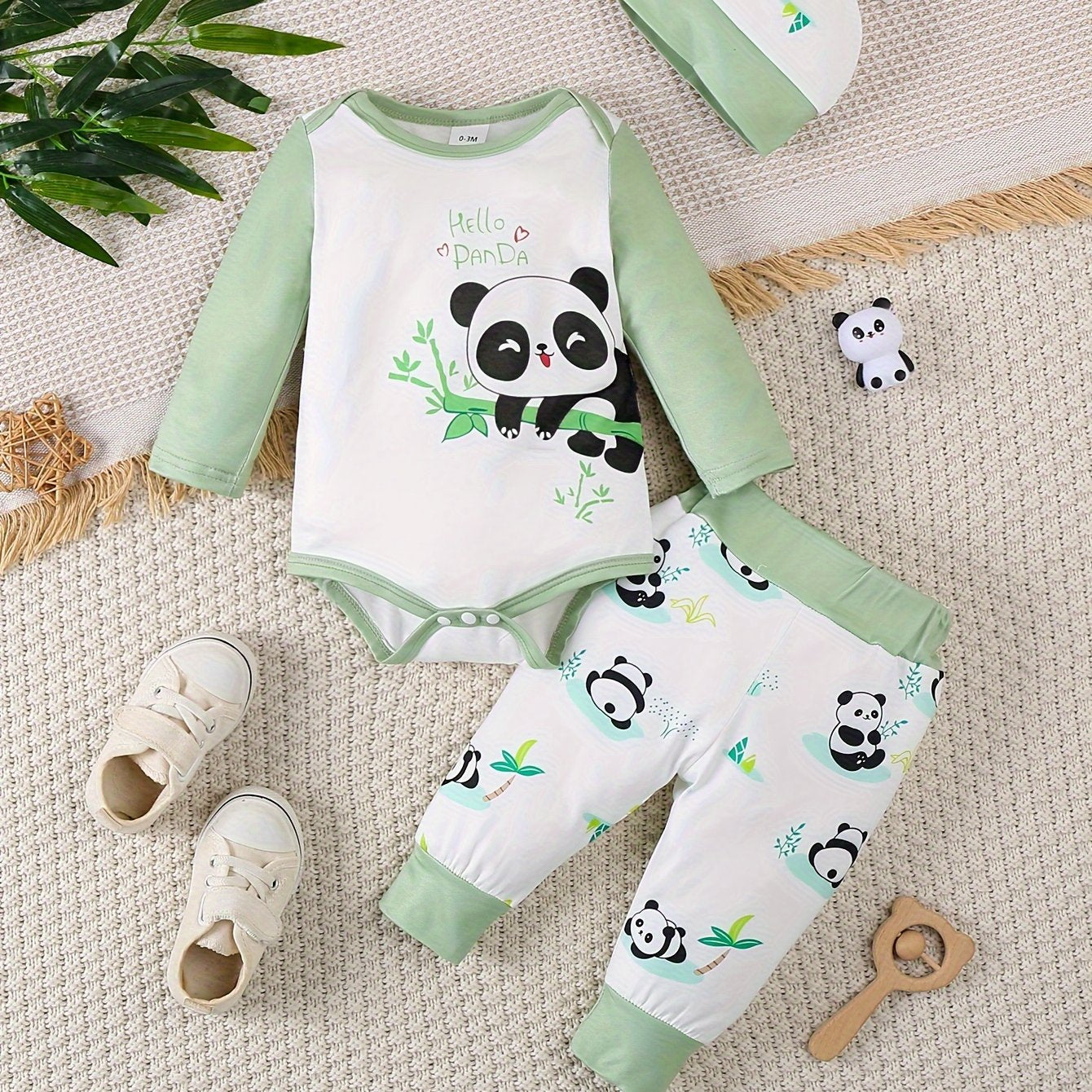 Yoz va kuz uchun yangi tug'ilgan panda printli uch qismli to'plam, ochiq havoda kiyish uchun mos.