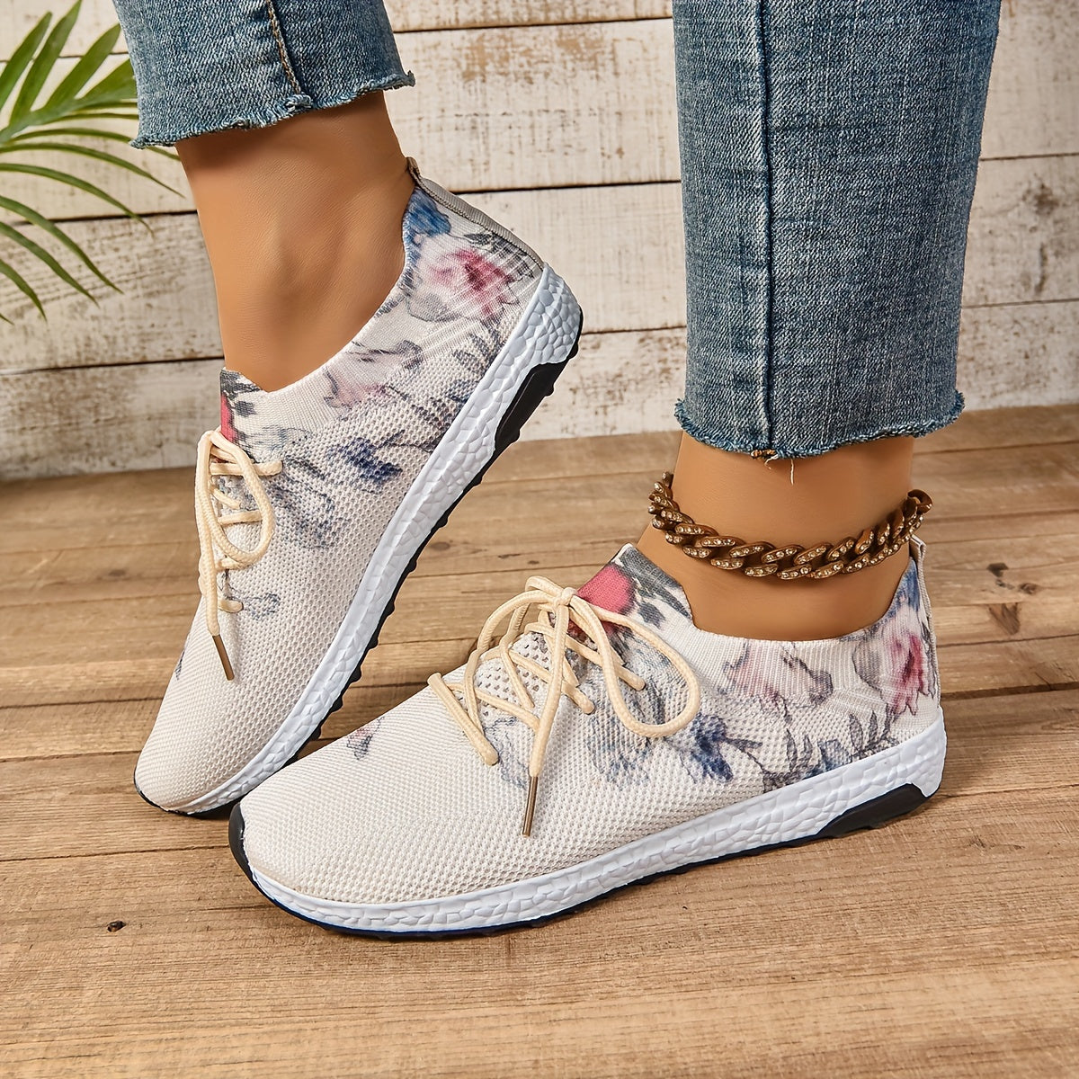 Ladies Casual Sports Shoes Breathable Fabric Low Top Slip-On Running Shoes