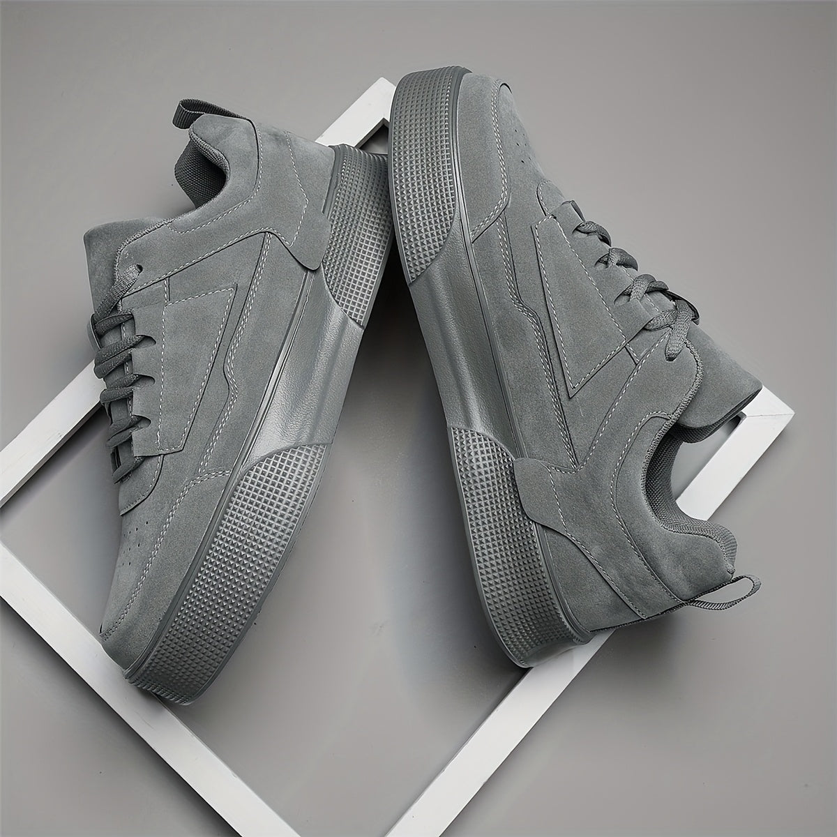 Men's Low-Top Breathable Sneakers for Running Hiking Outdoor Casual Street Style