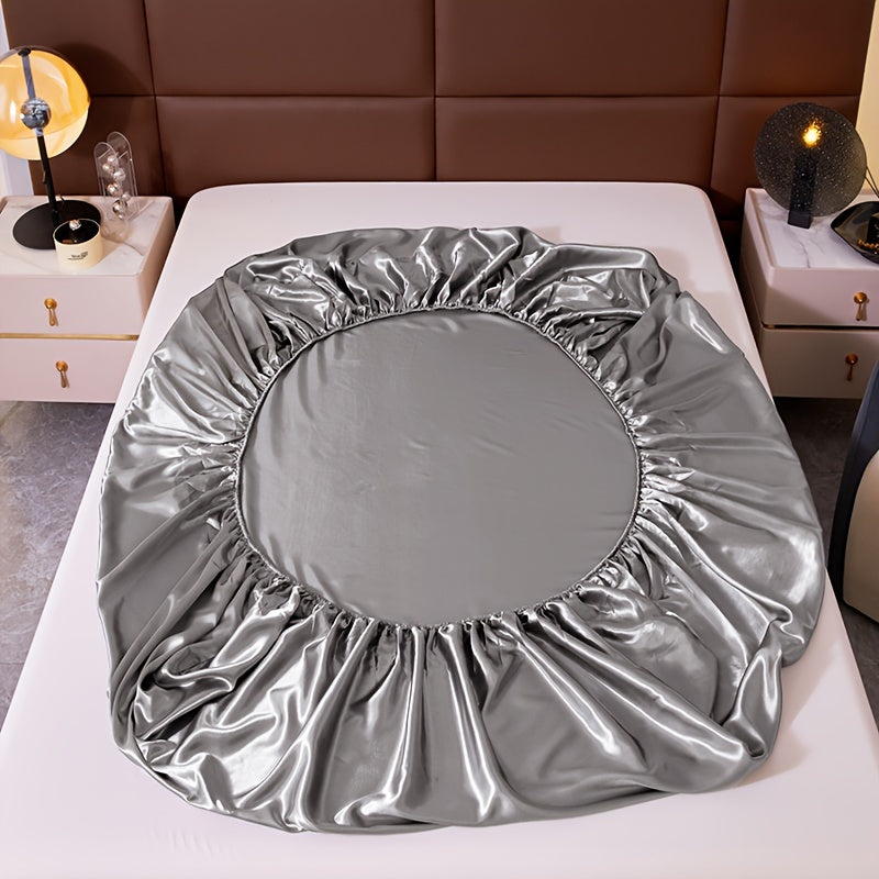 Silky Soft 100% Polyester Satin Bed Sheet for All Seasons Light Luxury Pilling-Resistant Queen Size