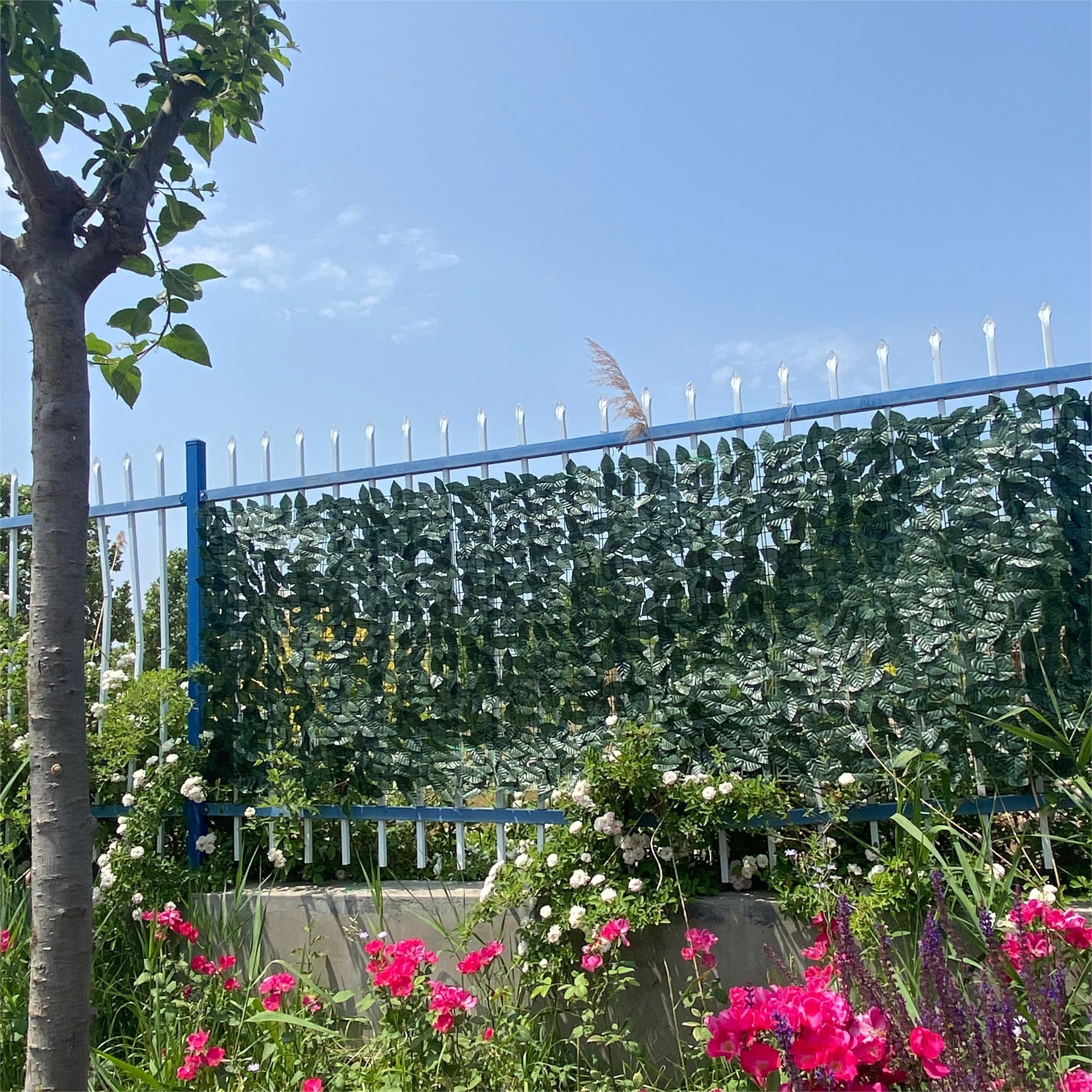 UV-Resistant Artificial Ivy Privacy Screen for Outdoor Gardens Fences 299.72cm x 99.06cm