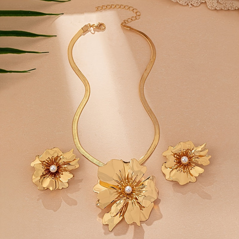 Women's Gold Jewelry Set with Flower Pendant and Earrings