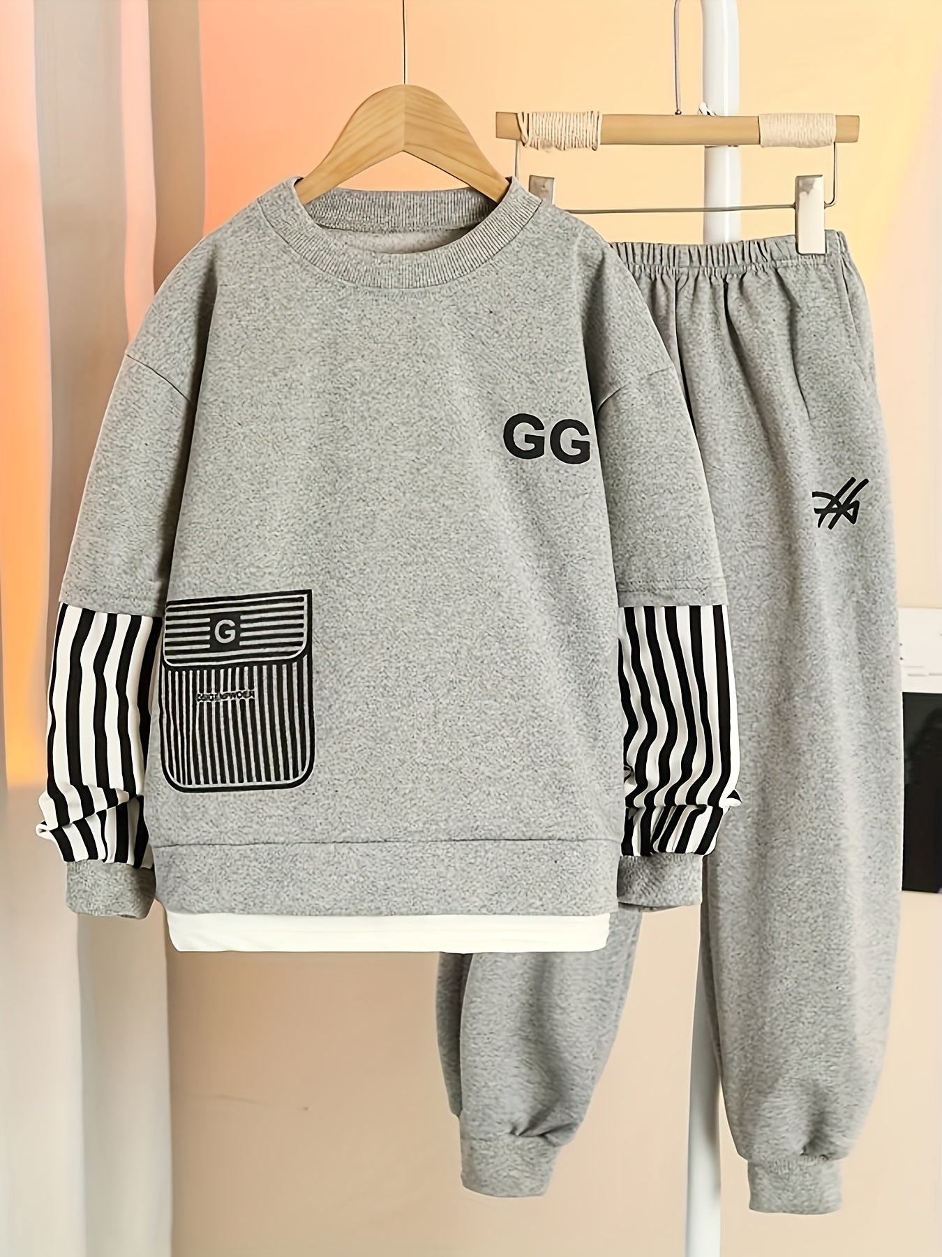 Kids Boys Street Style Crew Neck Sweatshirt and Track Pants Set with Pocket Print for Spring Fall Casual Outdoor