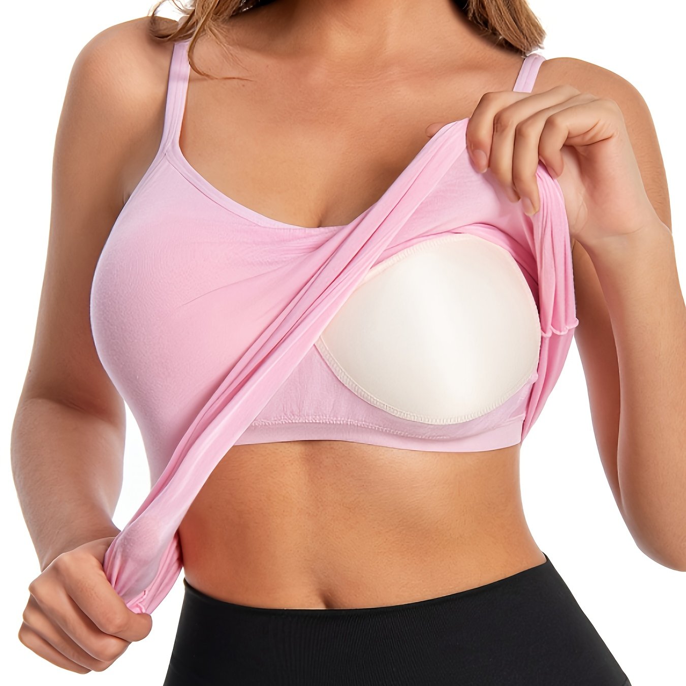 Эластичная черная майка с встроенным бюстгальтером для комфортной домашней носки.