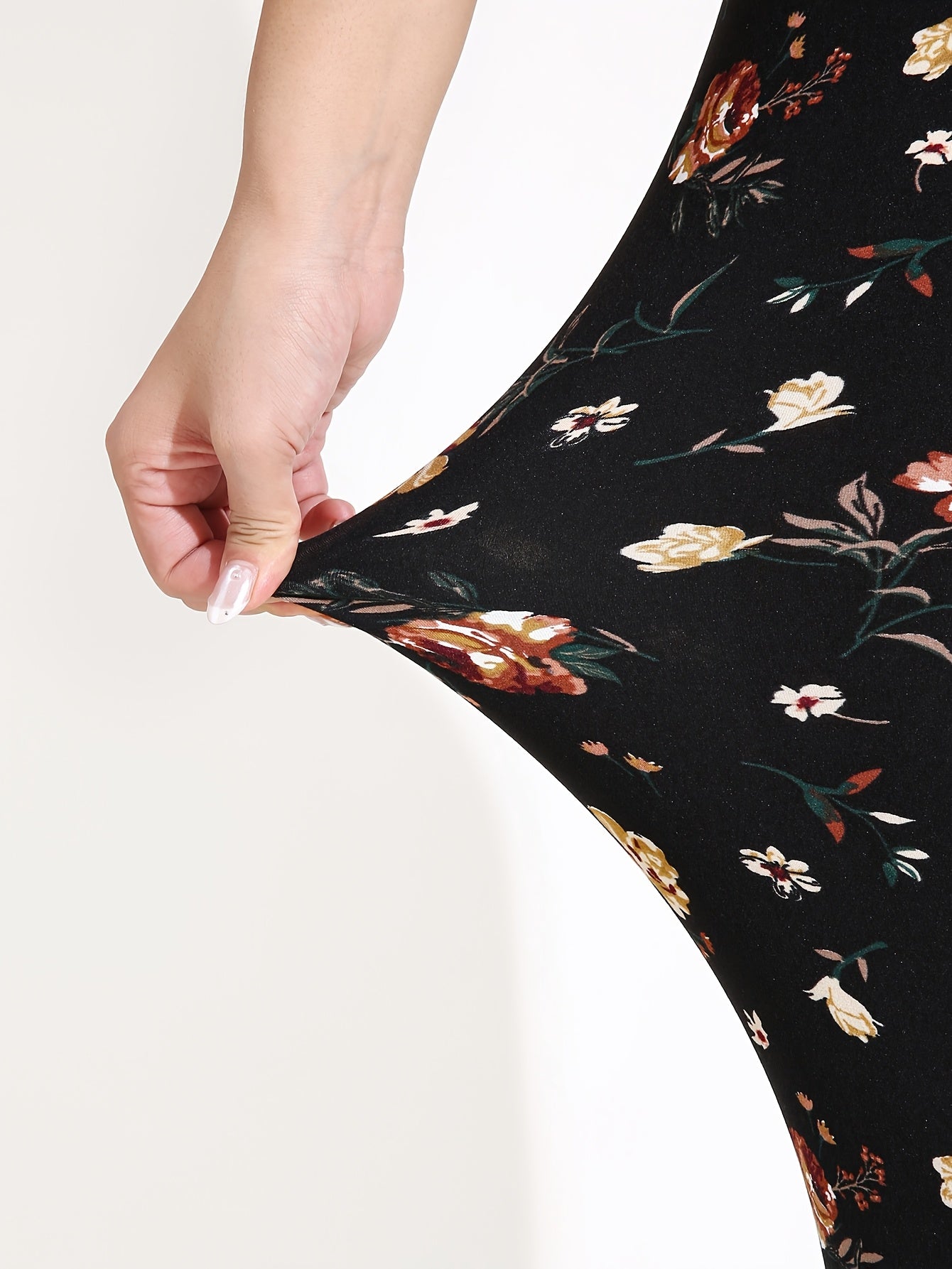 Plus Size Women's Floral Print High-Waisted Yoga Leggings | 7/8 Length Compression Pants