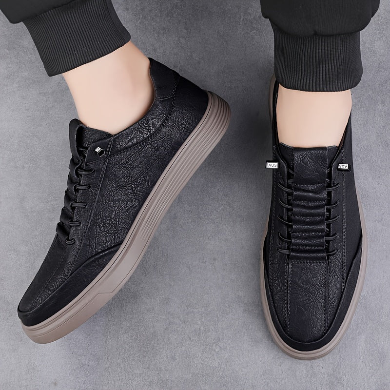 Erkaklar uchun vintage biznes uslubidagi poyabzallar, bo'lak mol terisi ustki qismi va kauchuk taglik bilan tayyorlangan, tasodifiy yurish uchun mos.