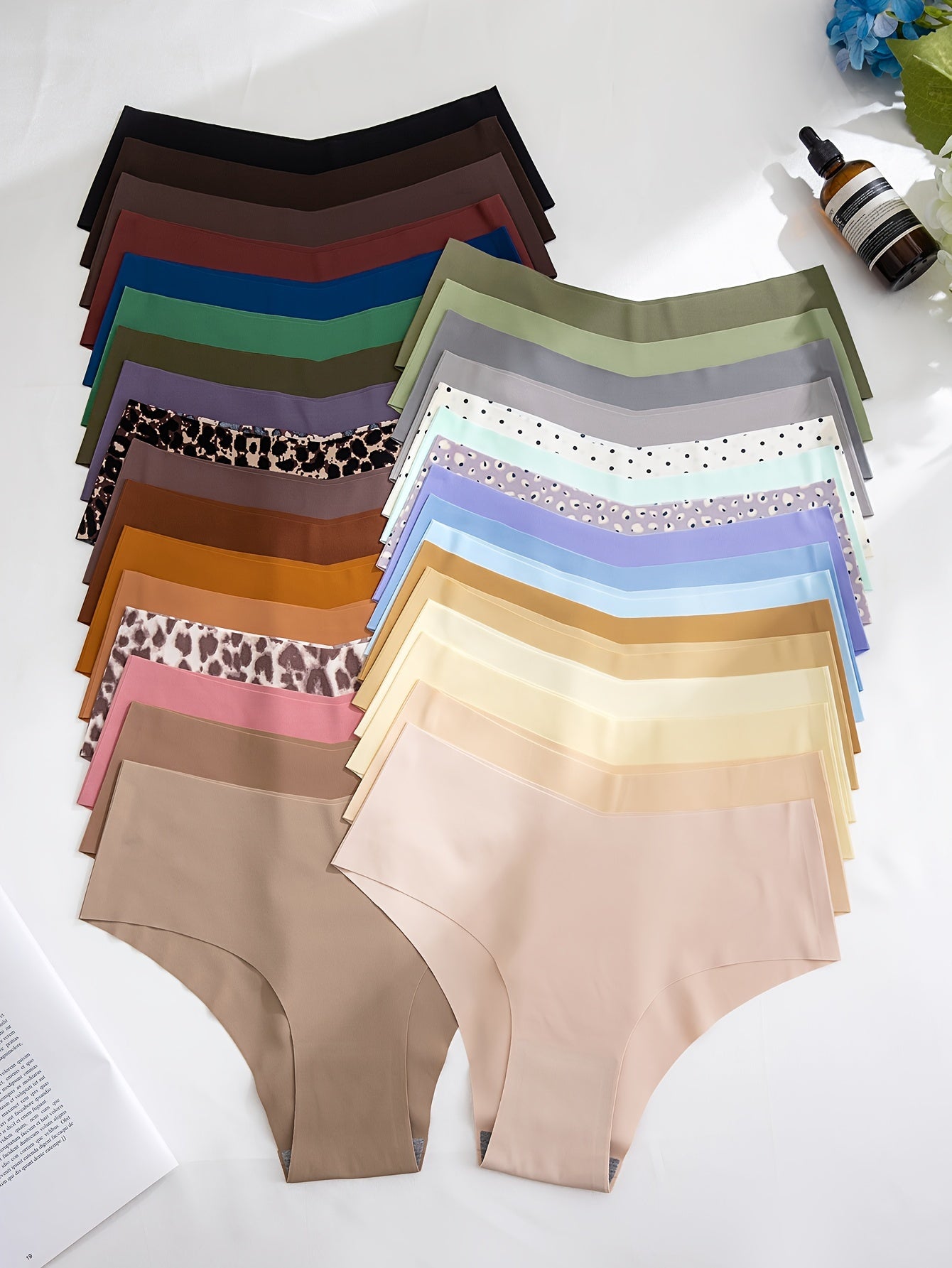 Women's Seamless Stretchy Panties Comfortable Lingerie Simple Style