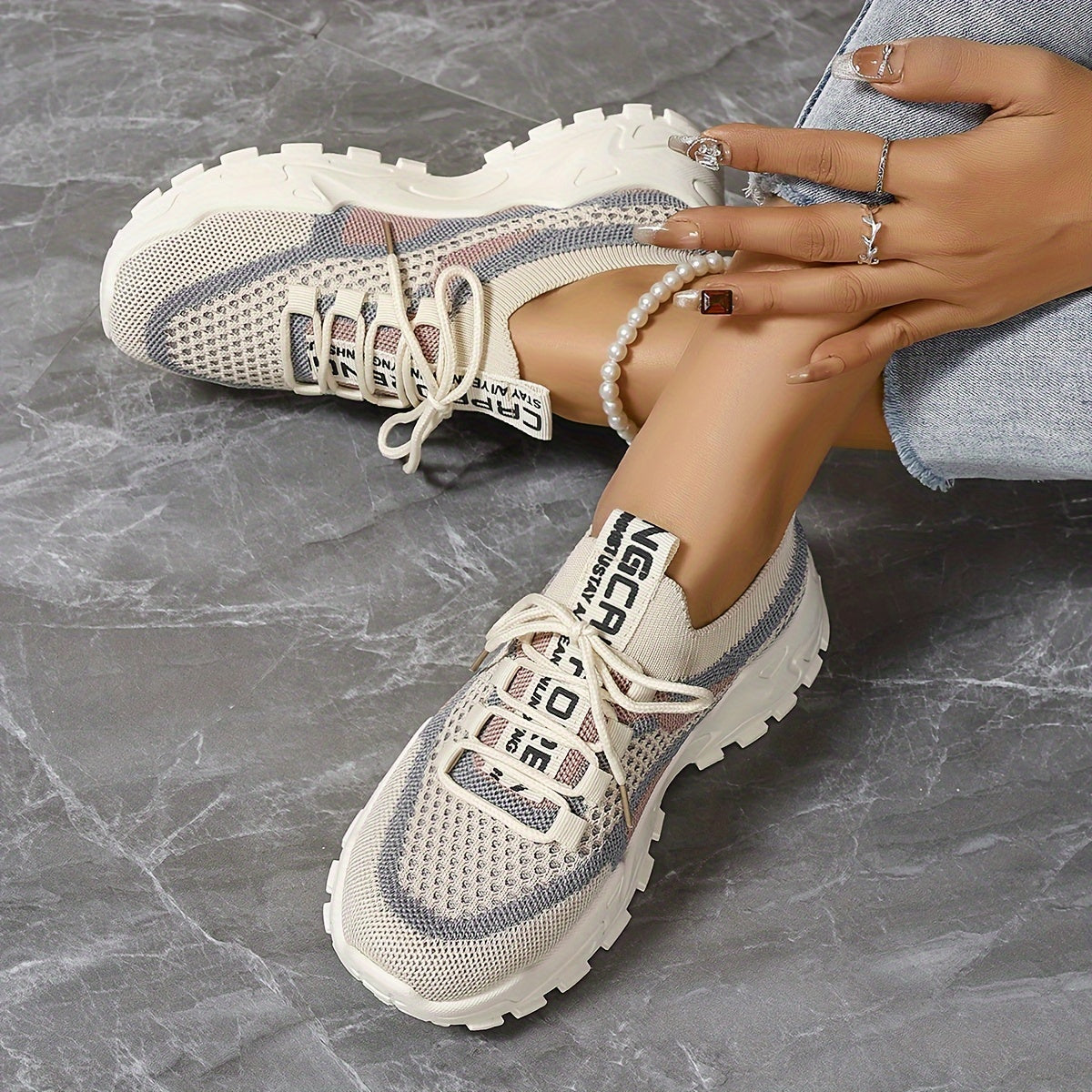Women’s Color-Block Woven Sneakers Breathable Fabric Lightweight Running Shoes