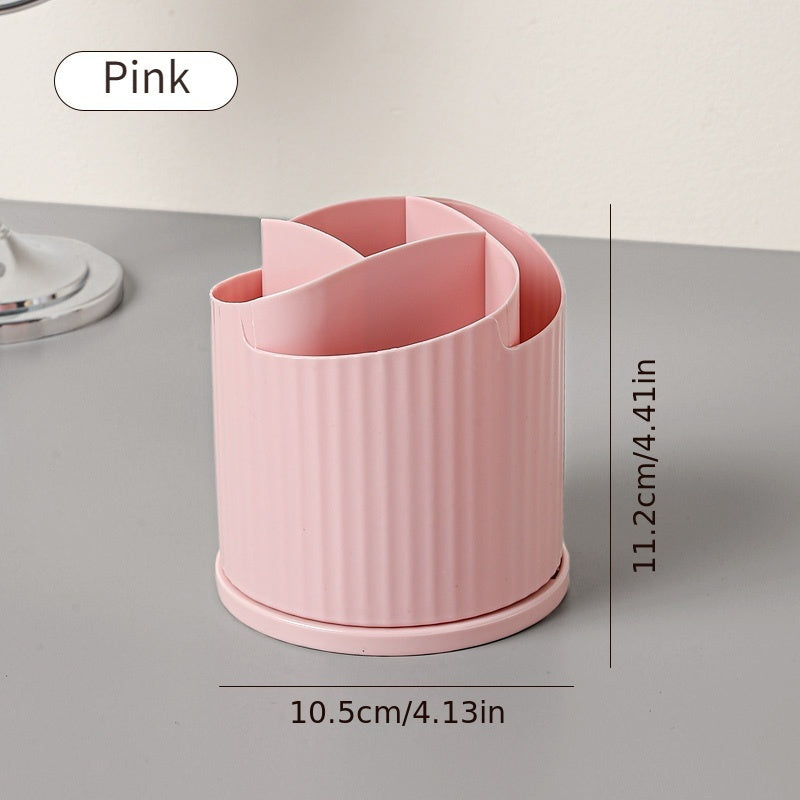 Zamonaviy minimalist ish stoli makiyaj tashkilotchisi 360° aylanishi bilan katta sig'imga ega, 3 rang tanlovi va mustahkam oltin asosga ega. 7 ta katta joy bilan lab bo'yog'lari, losonlar, qalamlar va cho'tkalarni ushlab turadi.