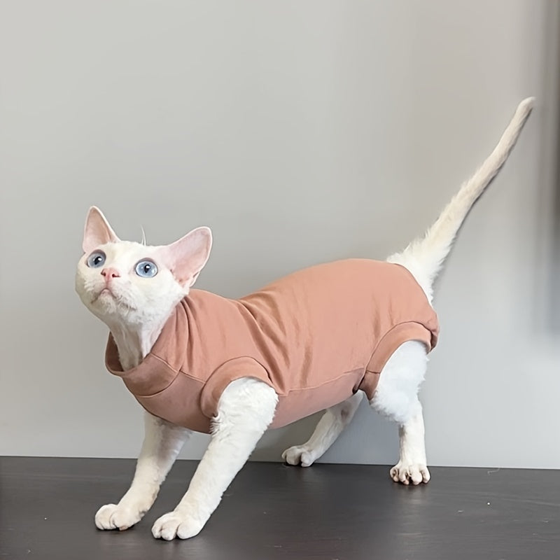 Sphinx mushuklari uchun barcha mavsumlarga mo'ljallangan kiyim, cho'ziluvchan sochsiz matodan tayyorlangan, qorin va oyoqlarni yopish uchun bir xil rangli qoplama. 90% Spandex va 10% Polyesterdan tayyorlangan, kichikdan o'rta kattalikka mos keladi.