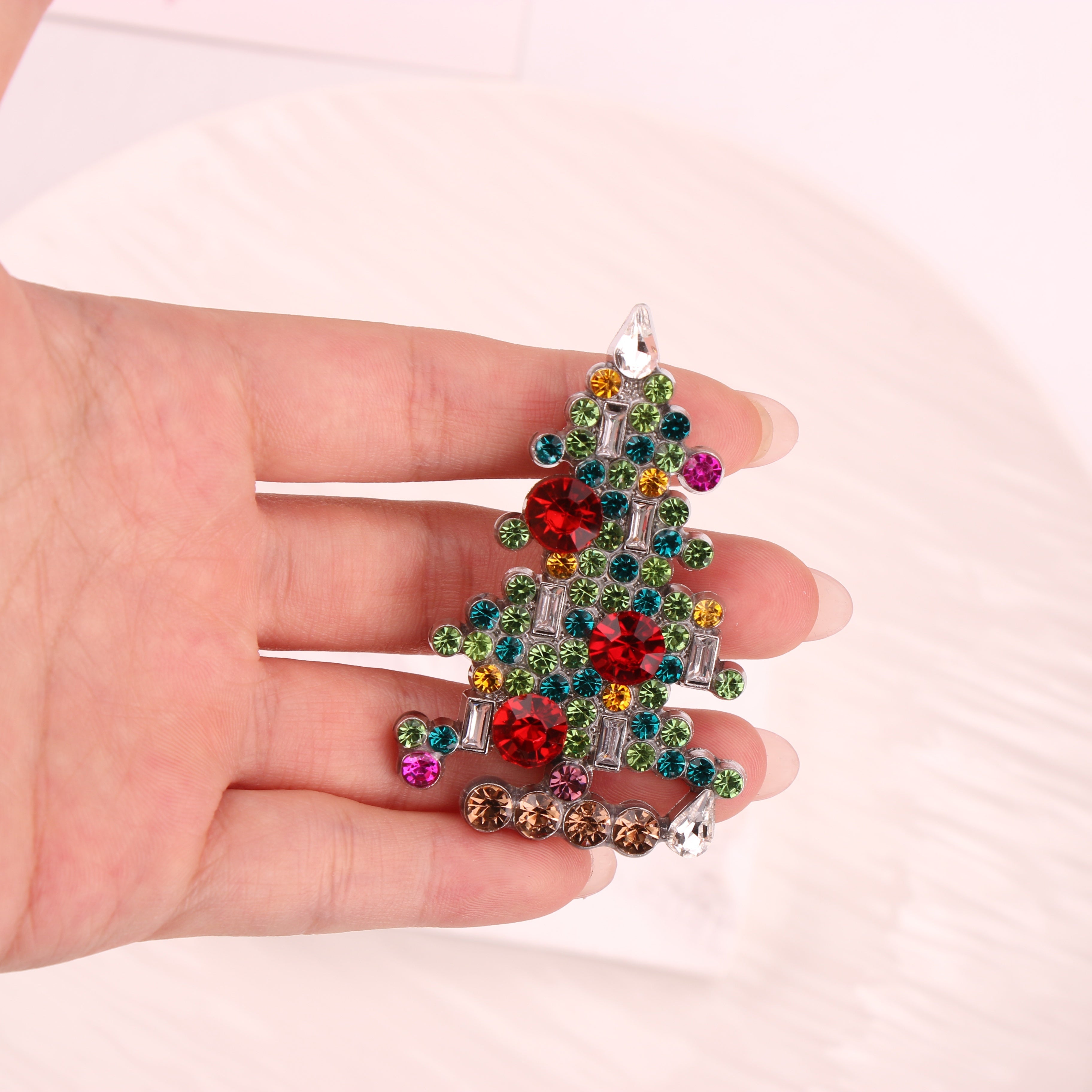 Sparkling Rhinestone Christmas Tree Brooch Festive Holiday Corsage Pin