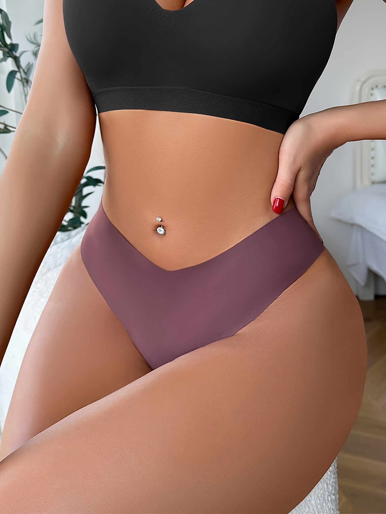 Women's Seamless Nylon Low-Rise Thong Panties Solid Color Comfortable Fit