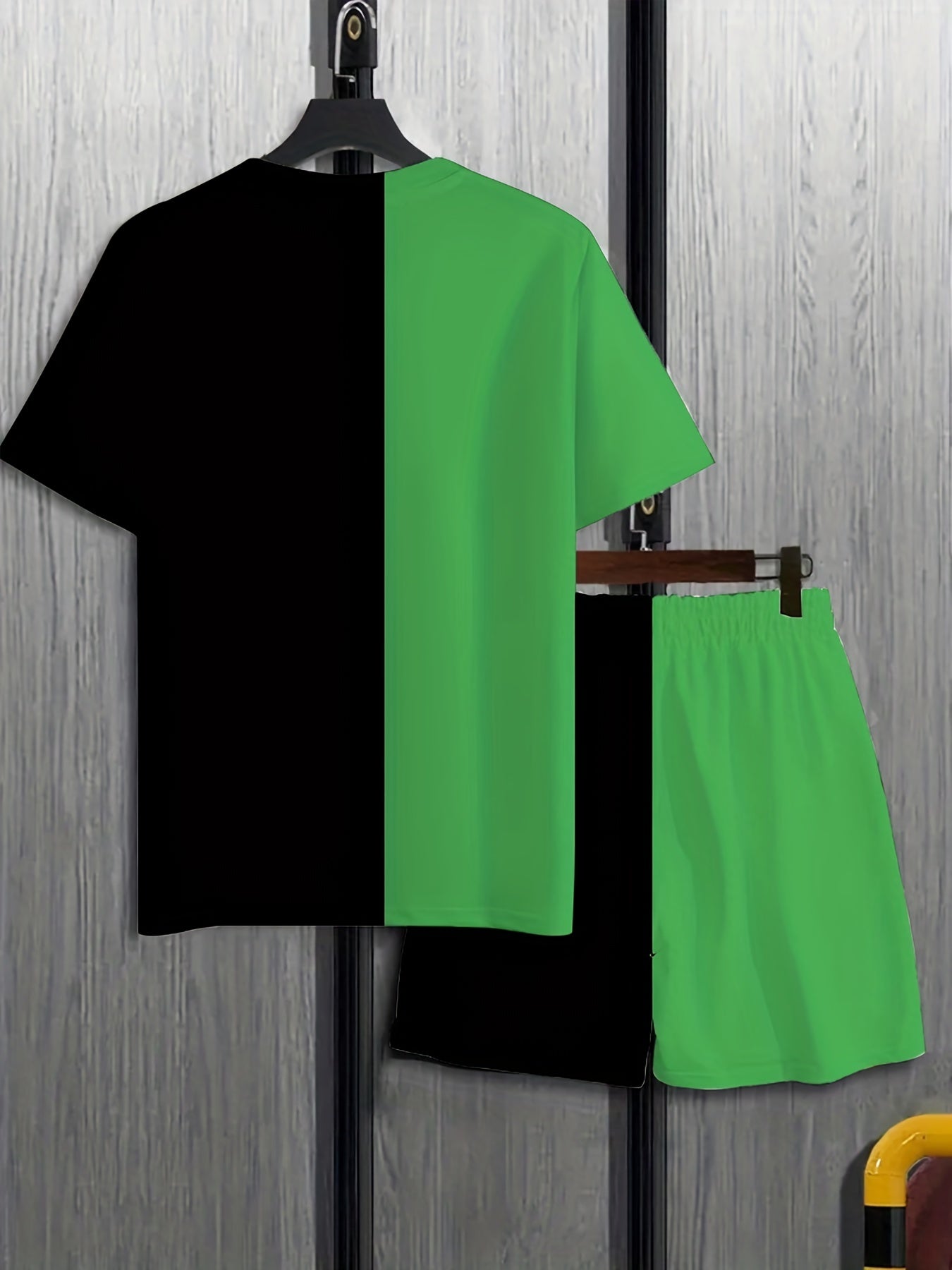 Комплект из мужской повседневной футболки из полиэстера большого размера и шорт с принтованным узором