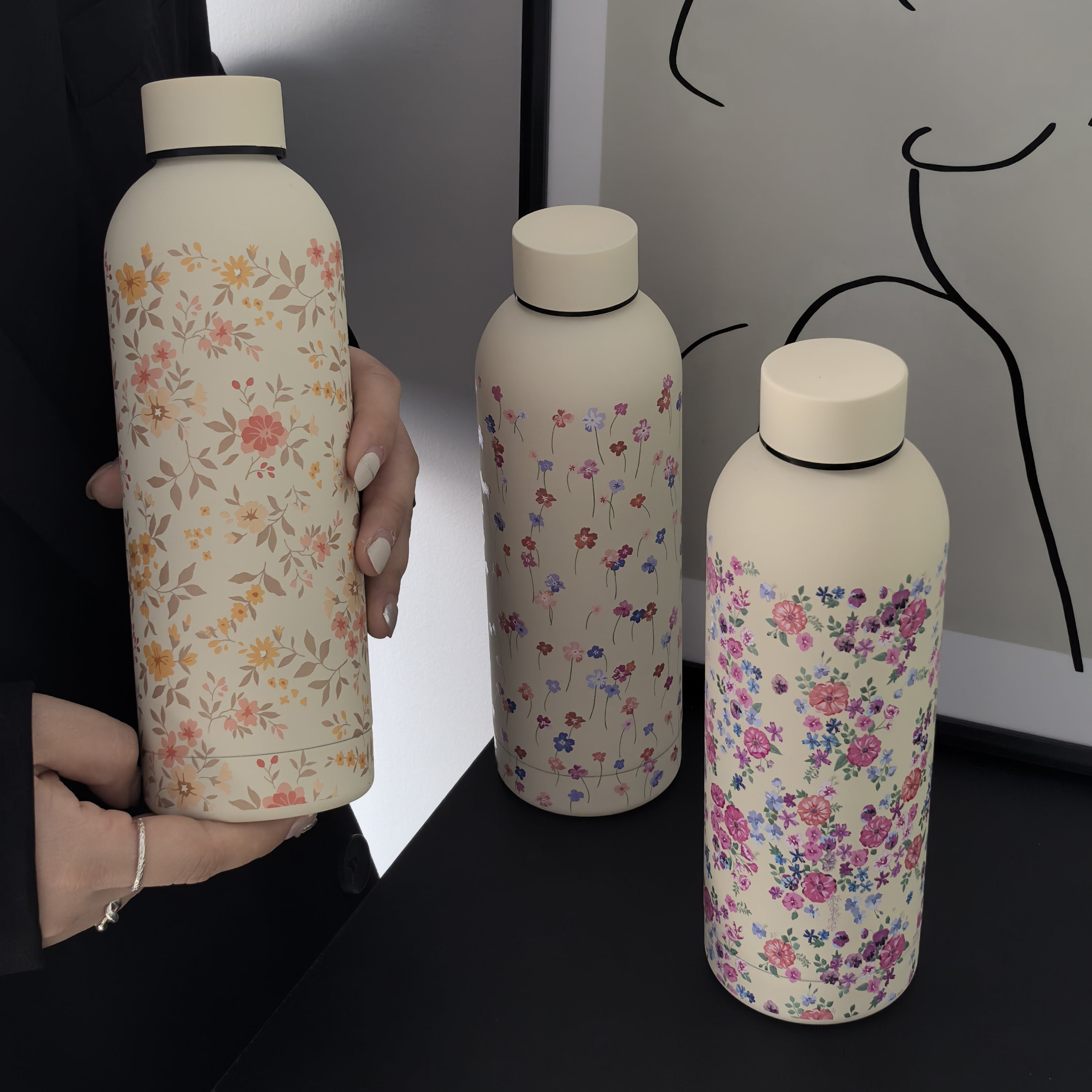 Нержавеющая стальная бутылка для воды, 500 мл, цветочный дизайн, изолированная для горячих и холодных напитков, идеальна для путешествий/тренажерного зала/активного отдыха, только ручная стирка, отличный вариант подарка.