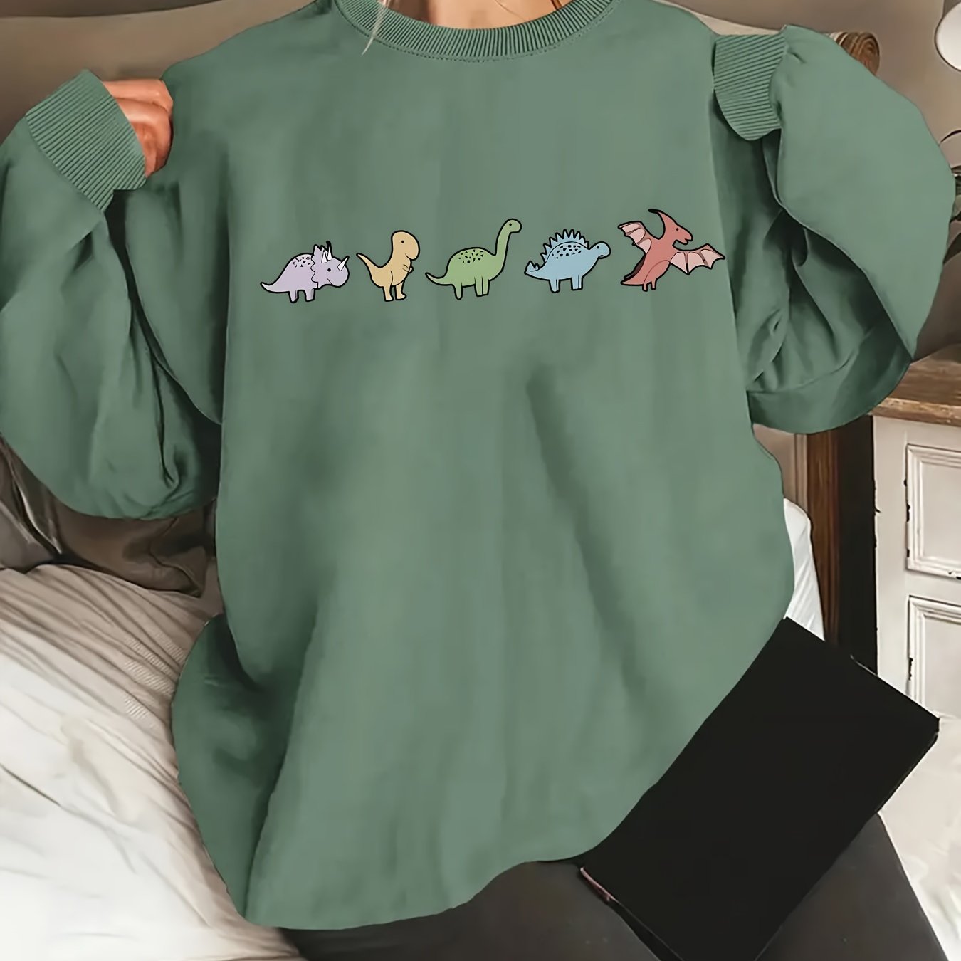 Plus Size Women's Dinosaur Graphic Print Crew Neck Sweatshirt Casual Pullover Fall Comfortable