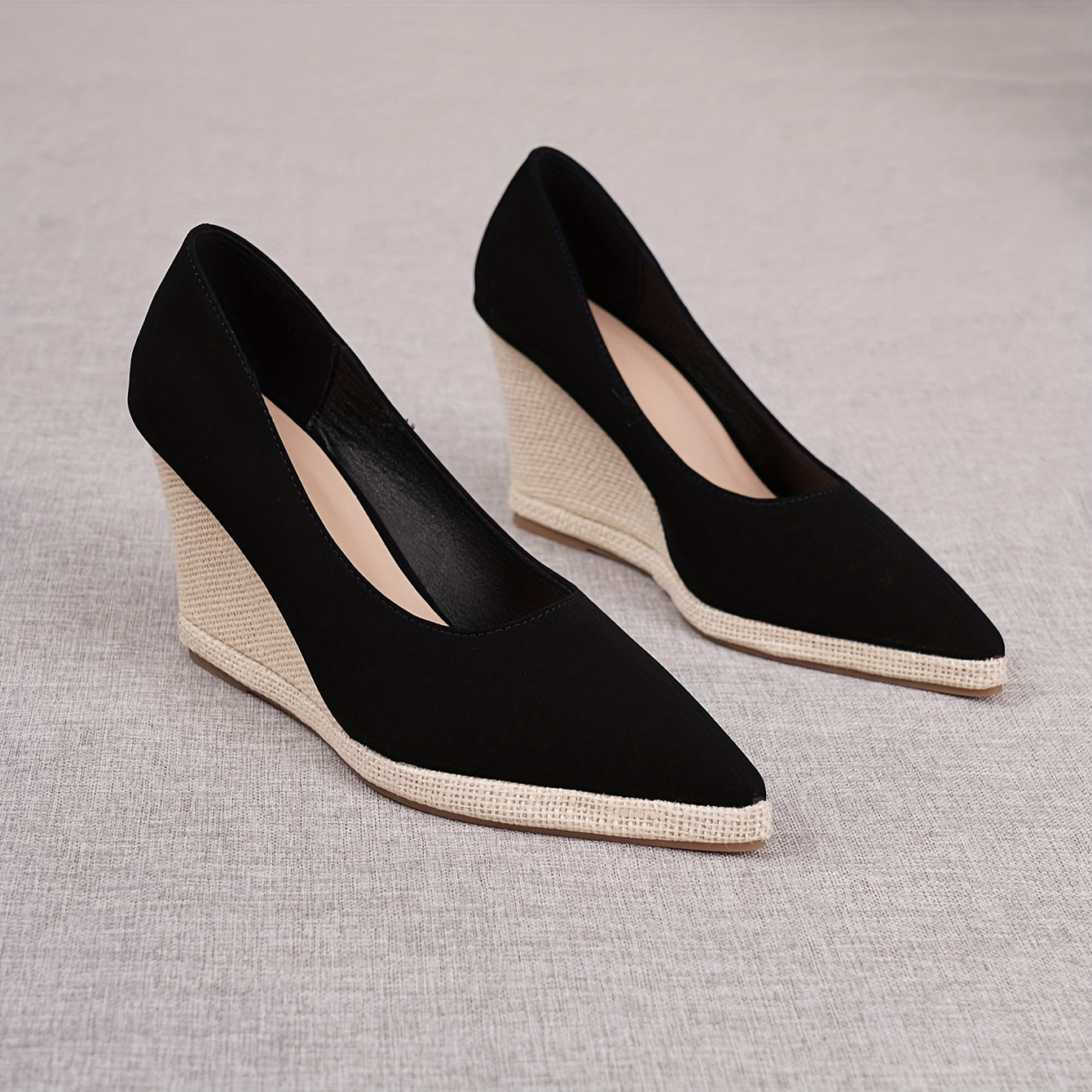 Ayollar uchun oson kiyinadigan poyabzal, to'qilgan tagli, nuqta bilan tugagan, barcha fasllar uchun kengaytirgichlar