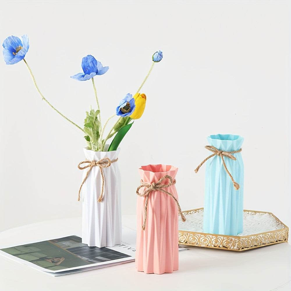 4-х предметная пластиковая ваза с дизайном оригами и узором из пампасной травы, высотой 17,53 см. Идеально подходит для декора стола в доме, офисе или гостиной, чтобы создать праздничную атмосферу. Отличный вариант для подарка.