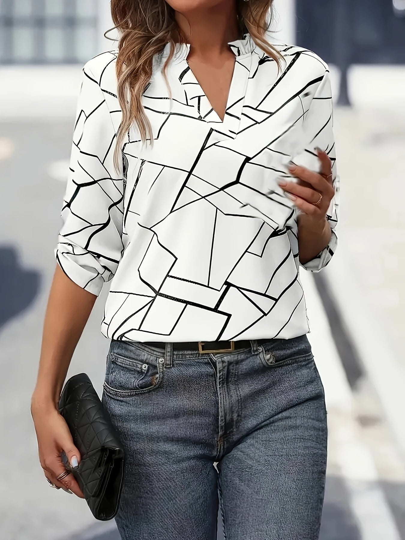 Women's Geometric Print V-Neck Blouse - Short Sleeve Button-Up Top