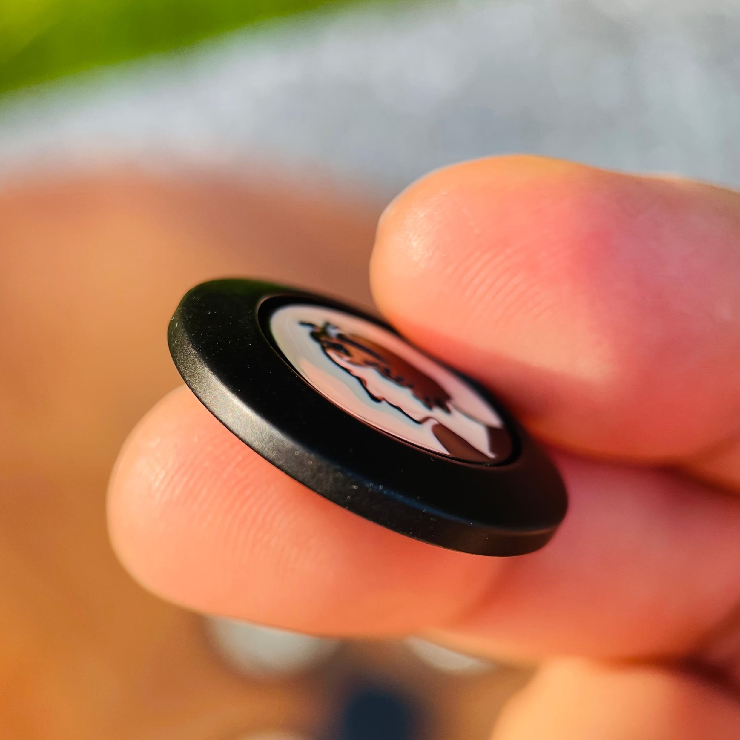 Set of 5 Black Resin Buttons with Portrait Design for Clothing and Crafts