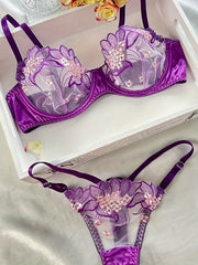 Conjunto de lencería floral verde para mujer con sujetador de malla transparente y tanga de cintura alta