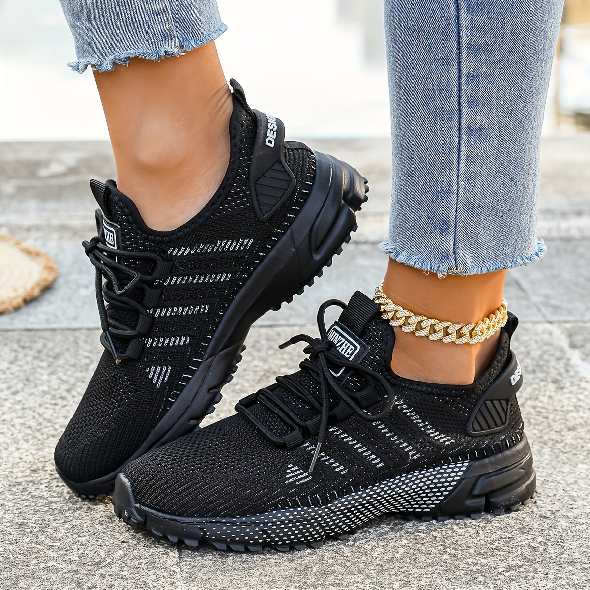 Ayollar uchun kundalik qora slip-on sport poyafzallari nafas oladigan yozgi sport poyafzallari