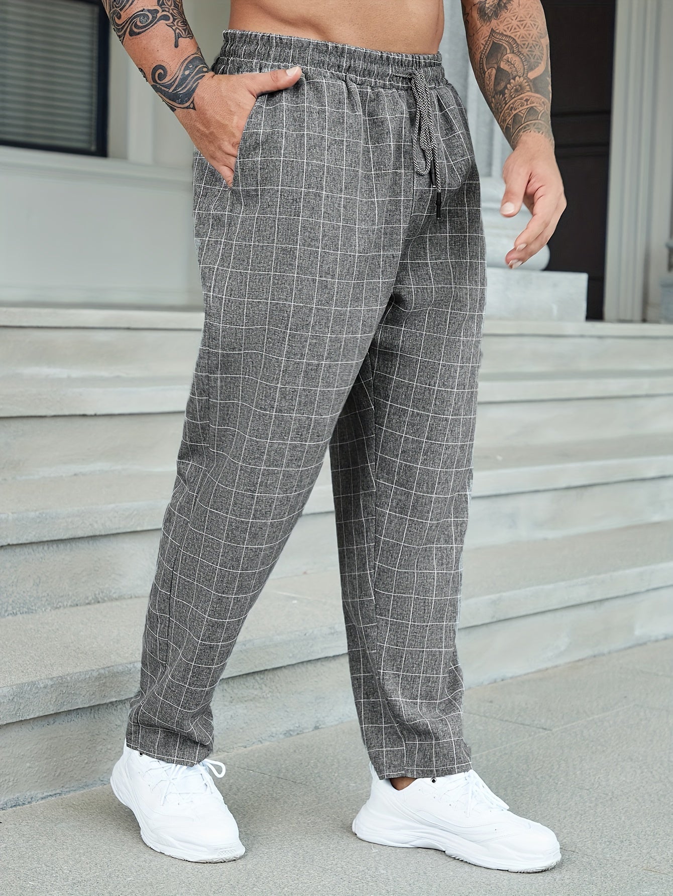 Pantalones de talla grande para hombre con corte tapered y patrón de cuadrícula, casual, ajuste regular