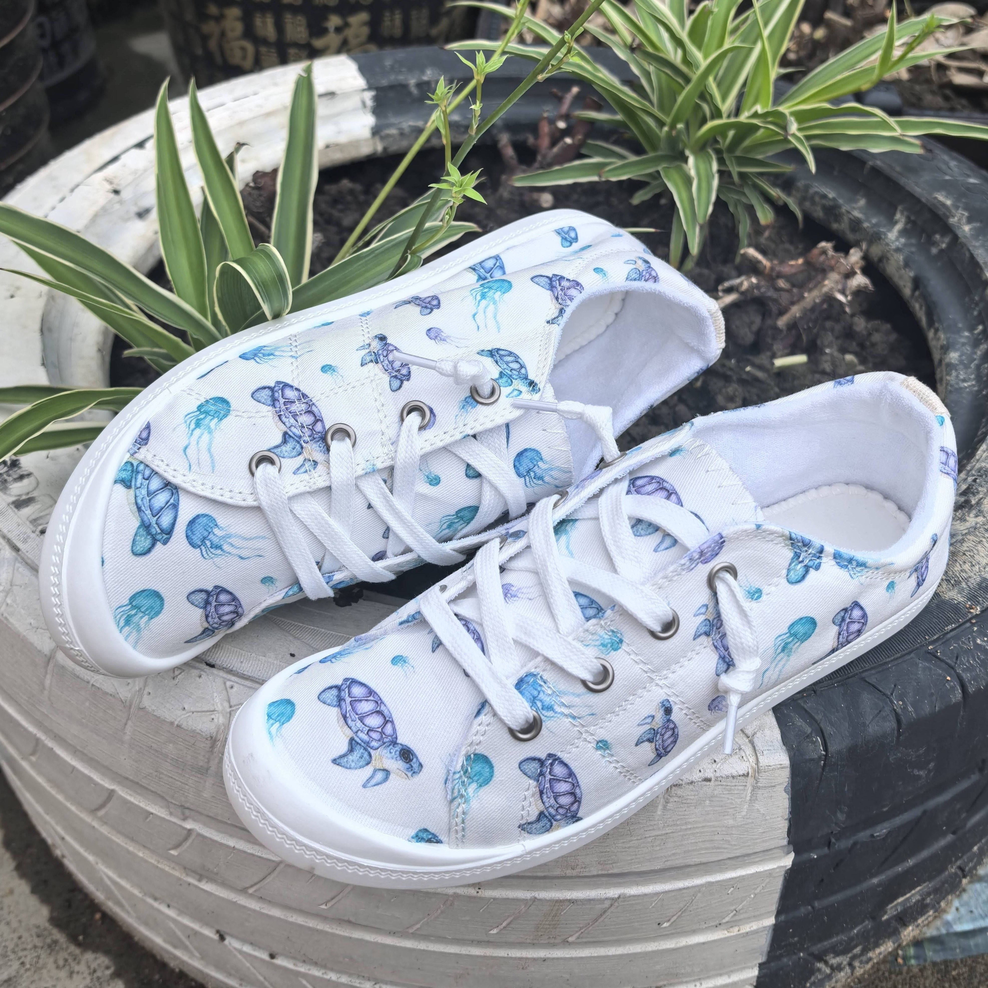 Women's White Jellyfish and Sea Turtle Print Casual Sneakers Breathable Flat Shoes