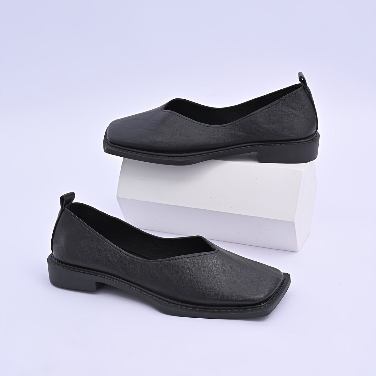 Ayollar uchun Slip-On kvadrat barmoqli balandligi sintetik past blok poyabzal, kundalik kiyim uchun oyoq kiyim