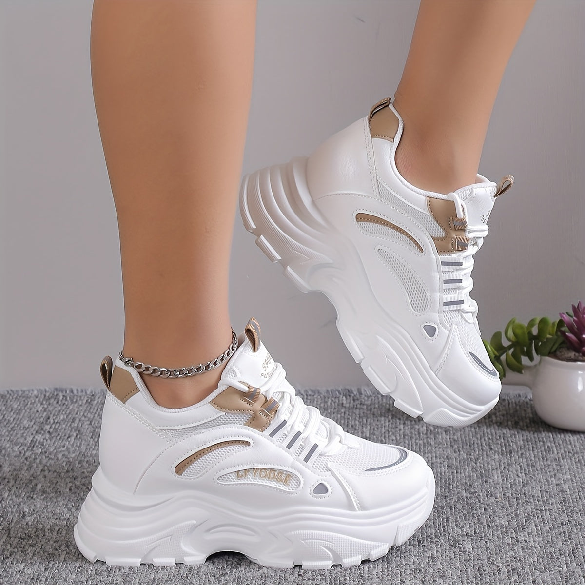 Women's Mesh Sneakers Solid Color Lace-Up Low-Top Casual Shoes with Thick Sole