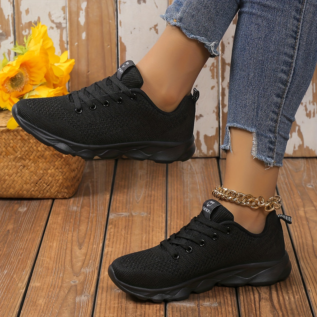 Women's Breathable Knitted Sneakers with Lace-Up Running Platform