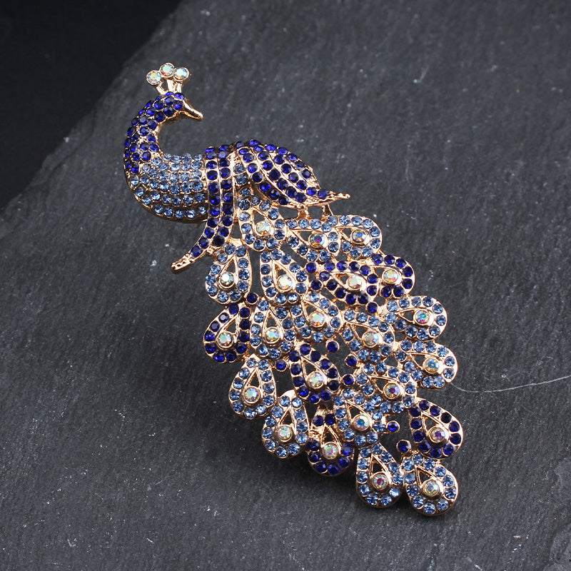 Vintage-Inspired Rhinestone Peacock Brooch for Women Elegant Jewelry Accessory