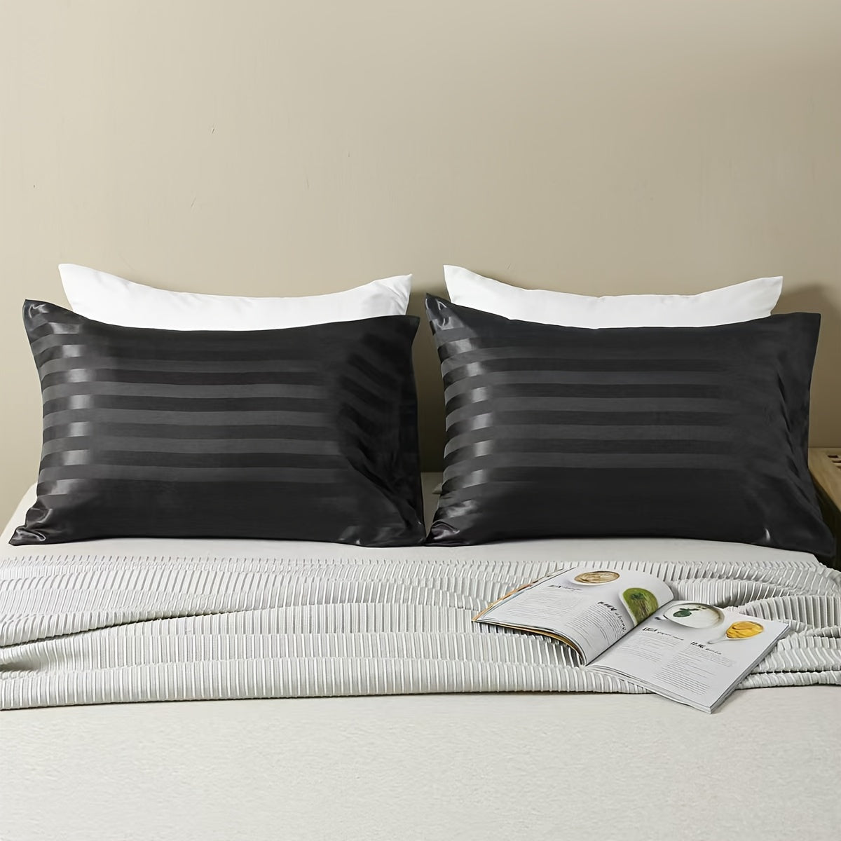 Striped Satin Pillowcase with Envelope Closure Hypoallergenic 180-200 gsm Woven Fabric