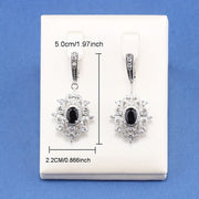 5 dona 18K oltin qoplamali misdan iborat hashamatli va nafis zargarlik to'plami, sun'iy marvarid va kubik zirkon bilan bezatilgan. To'plamga sirg'alar, marjon, pendant, uzuk va bilaguzuk kiradi, kundalik kiyim va maxsus tadbirlar uchun mukammal. Ajoyib