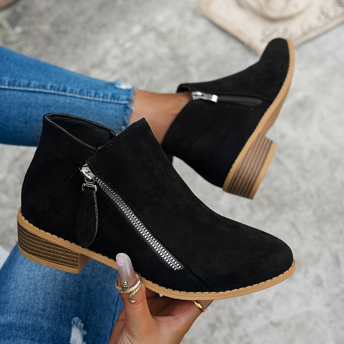 Women's Faux Leather Chelsea Ankle Boots with Chunky Heel and Side Zipper