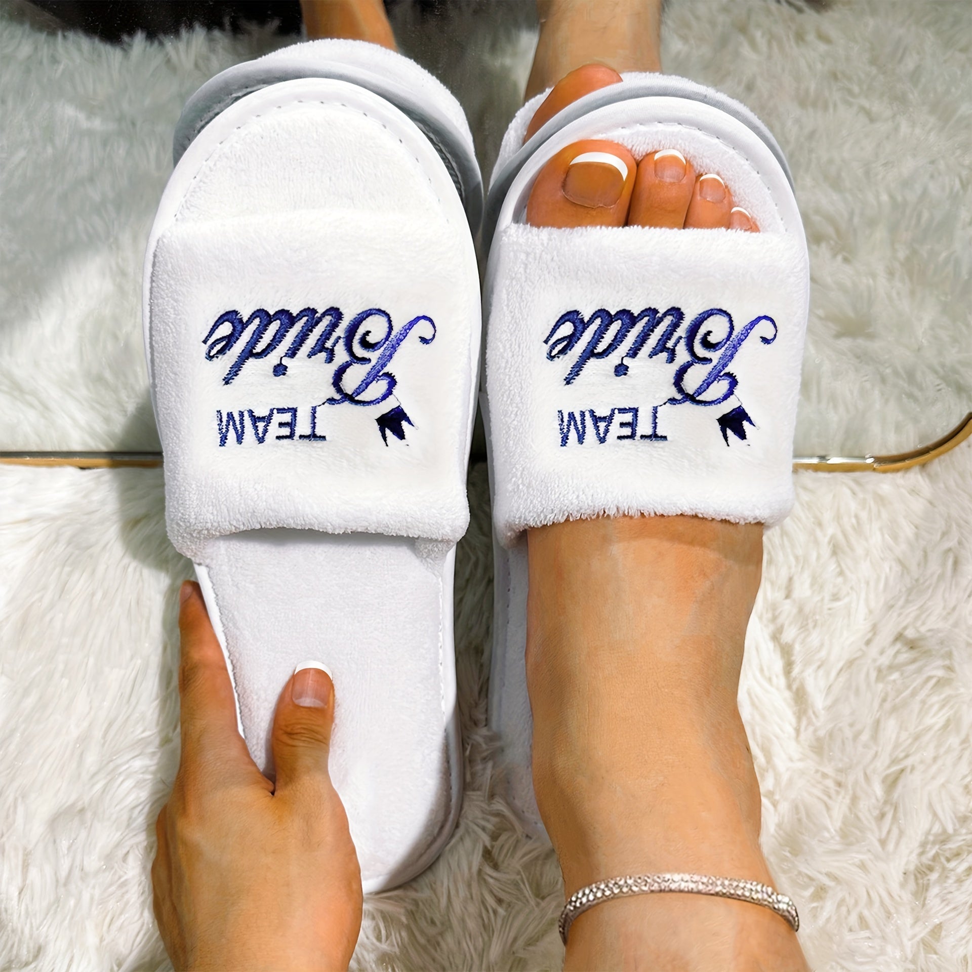 Women's Bridal Party Slippers Set Open-Toe Plush Non-Slip Comfortable Flats
