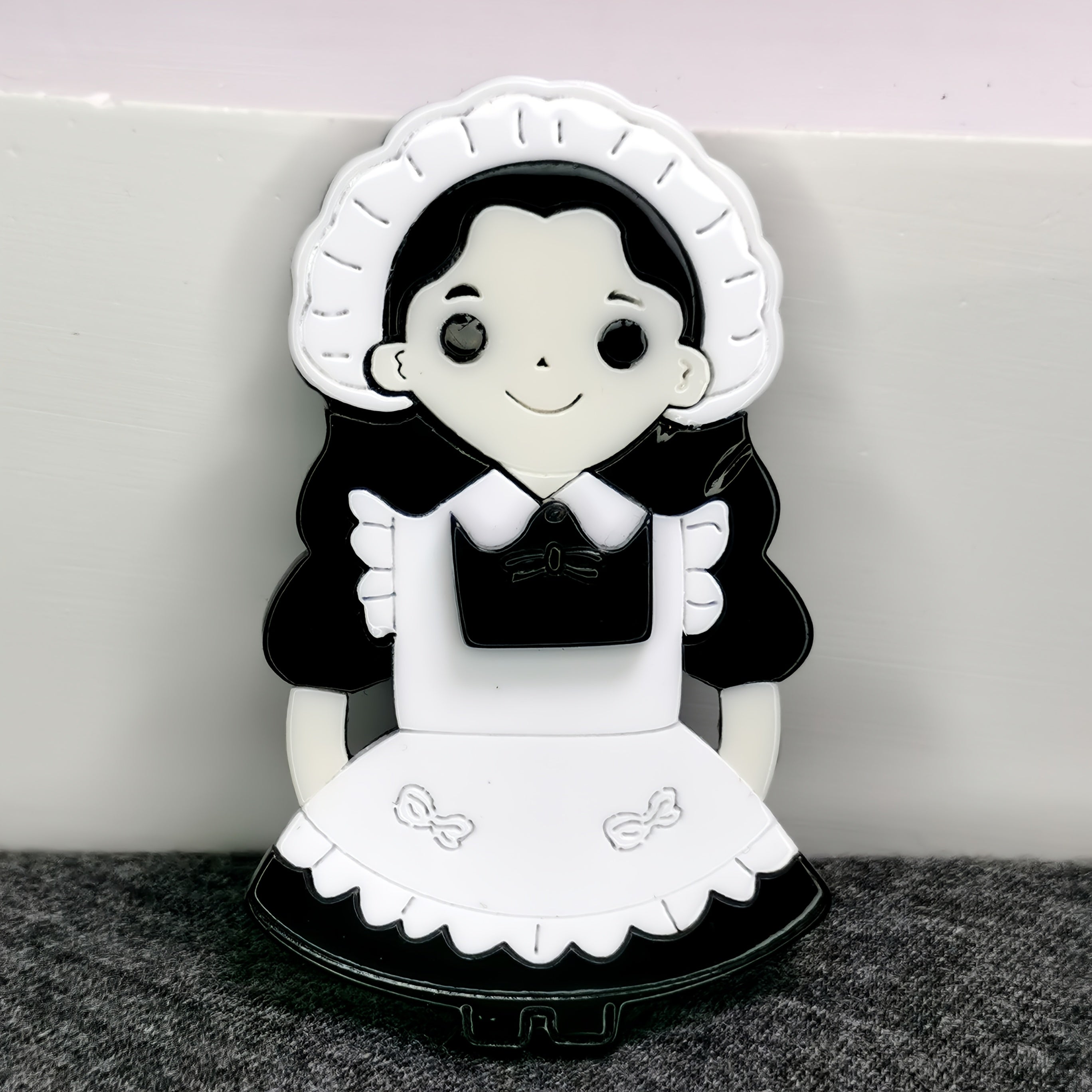 Vaqt o‘tkazmaydigan akril brosh pin - Ayollar uchun zamonaviy aksessuar