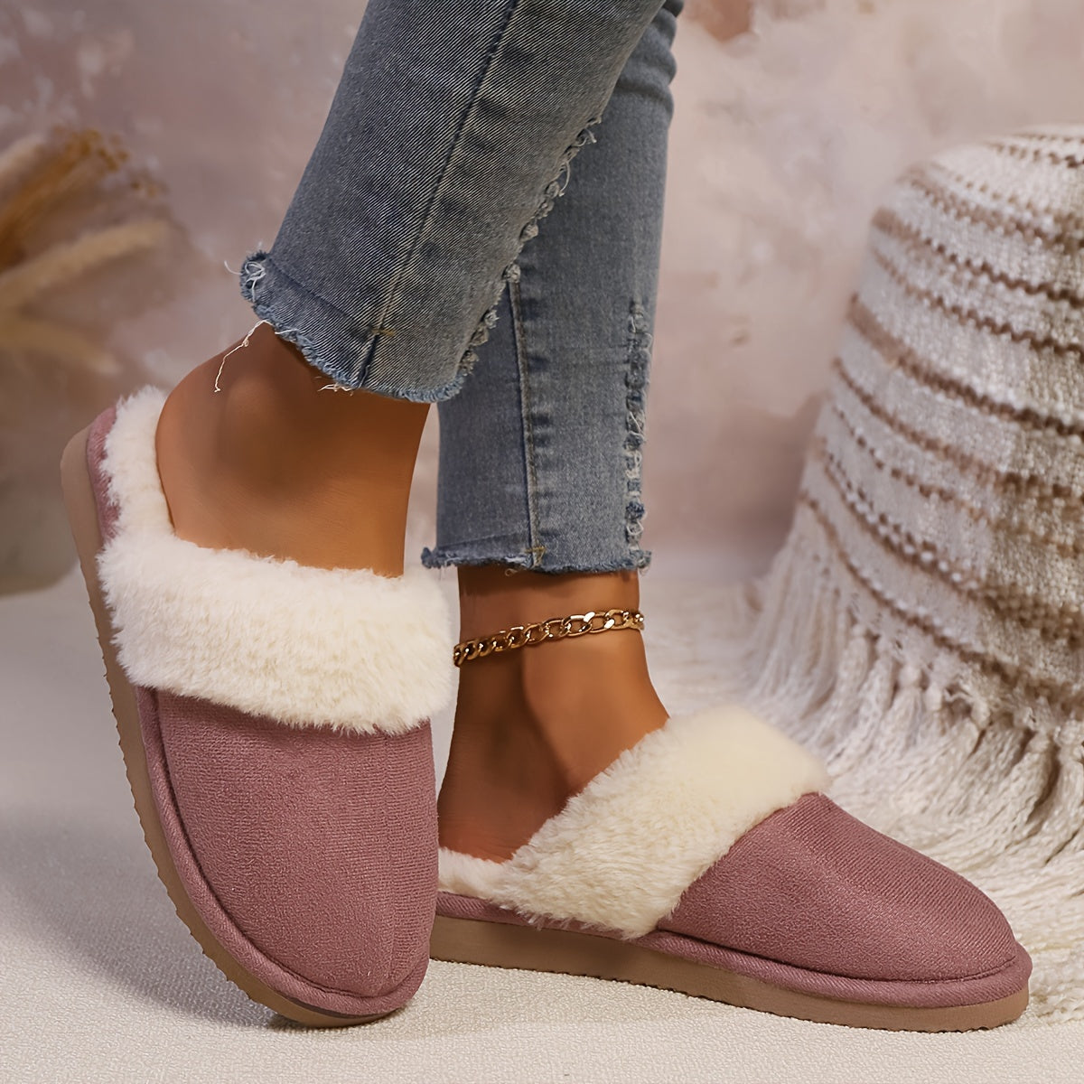 Ayollar uchun mo'ljallangan yumshoq va shilimshiq ichki maktab uchun EVA taglikli yopiq uy poyabzali