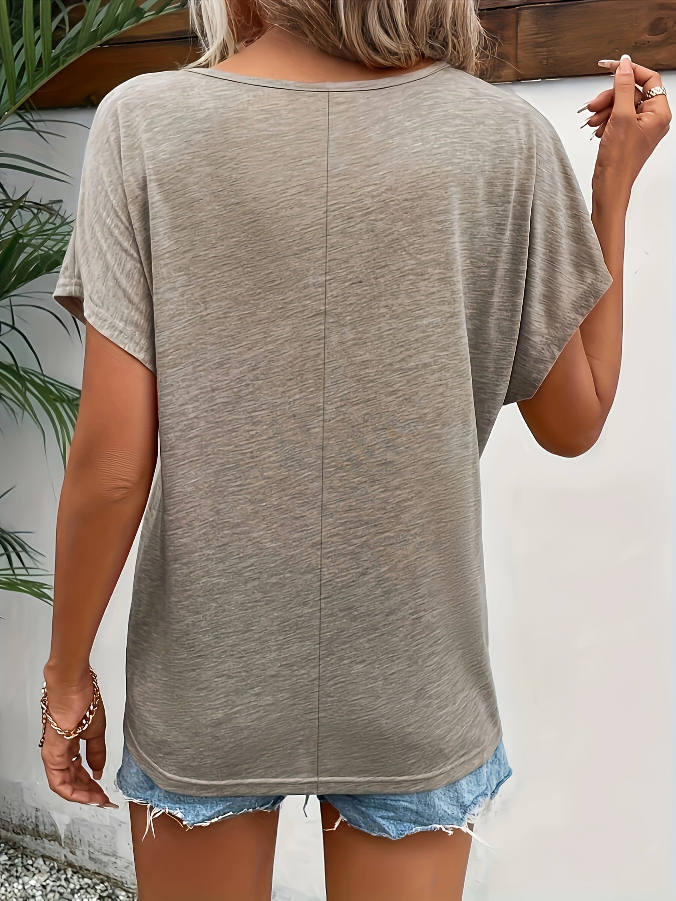 Plus Size Women's V-Neck T-Shirt Breathable Cotton Short Sleeve Casual Blouse