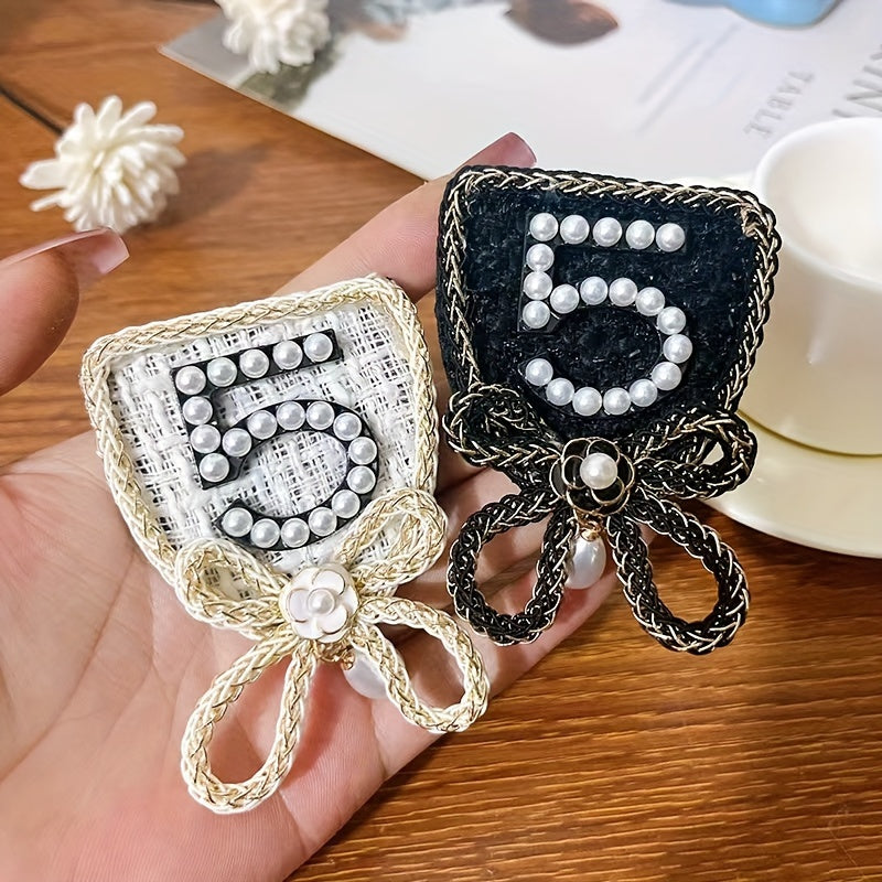 Minimalist moda kostyum aksessuari uchun marvaridli oqimli bowtie broshli pin