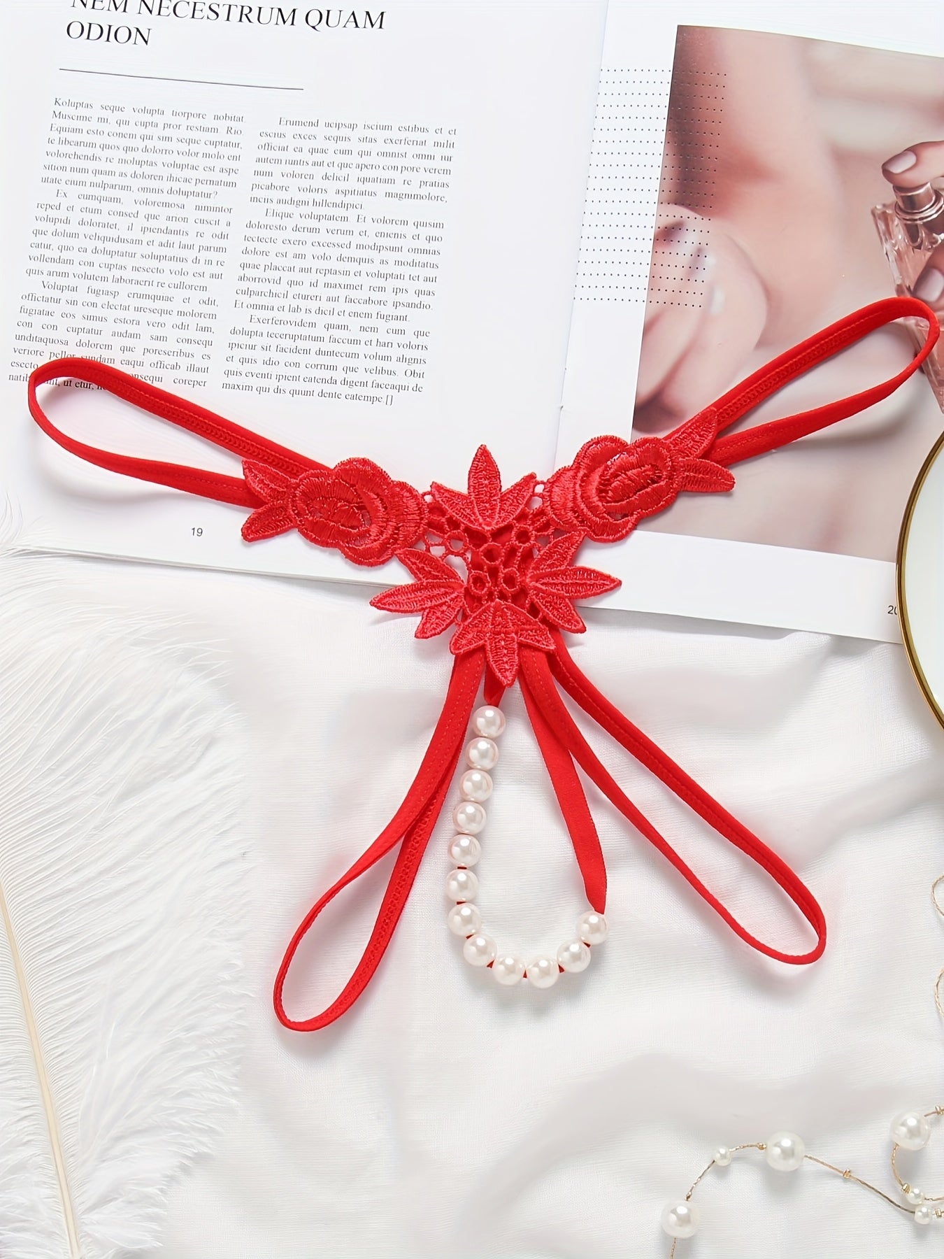 4 Цветные вышитые стринги с искусственными жемчужинами для женского нижнего белья.