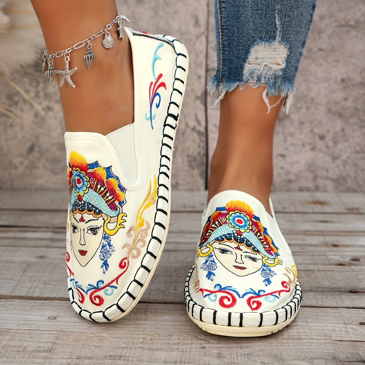 Women's Embroidered Canvas Flats Lightweight Soft Sole Walking Shoes