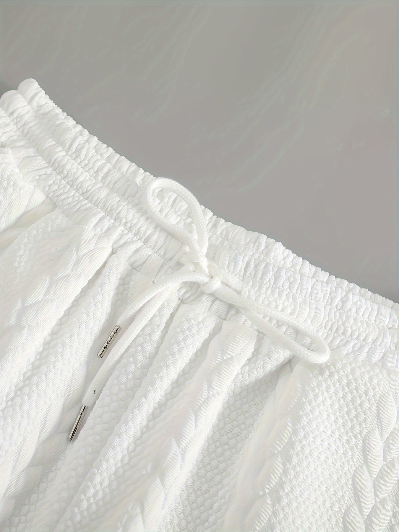 Men's Short Sleeve Solid Color Casual Set with Wheat Pattern and Drawstring Shorts