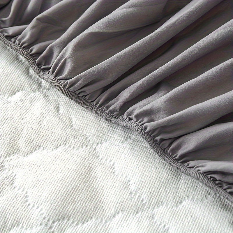 Gray Waterproof Fitted Sheet with Layered Design Soft Frosted Fabric Mattress Cover Rhombus Grid