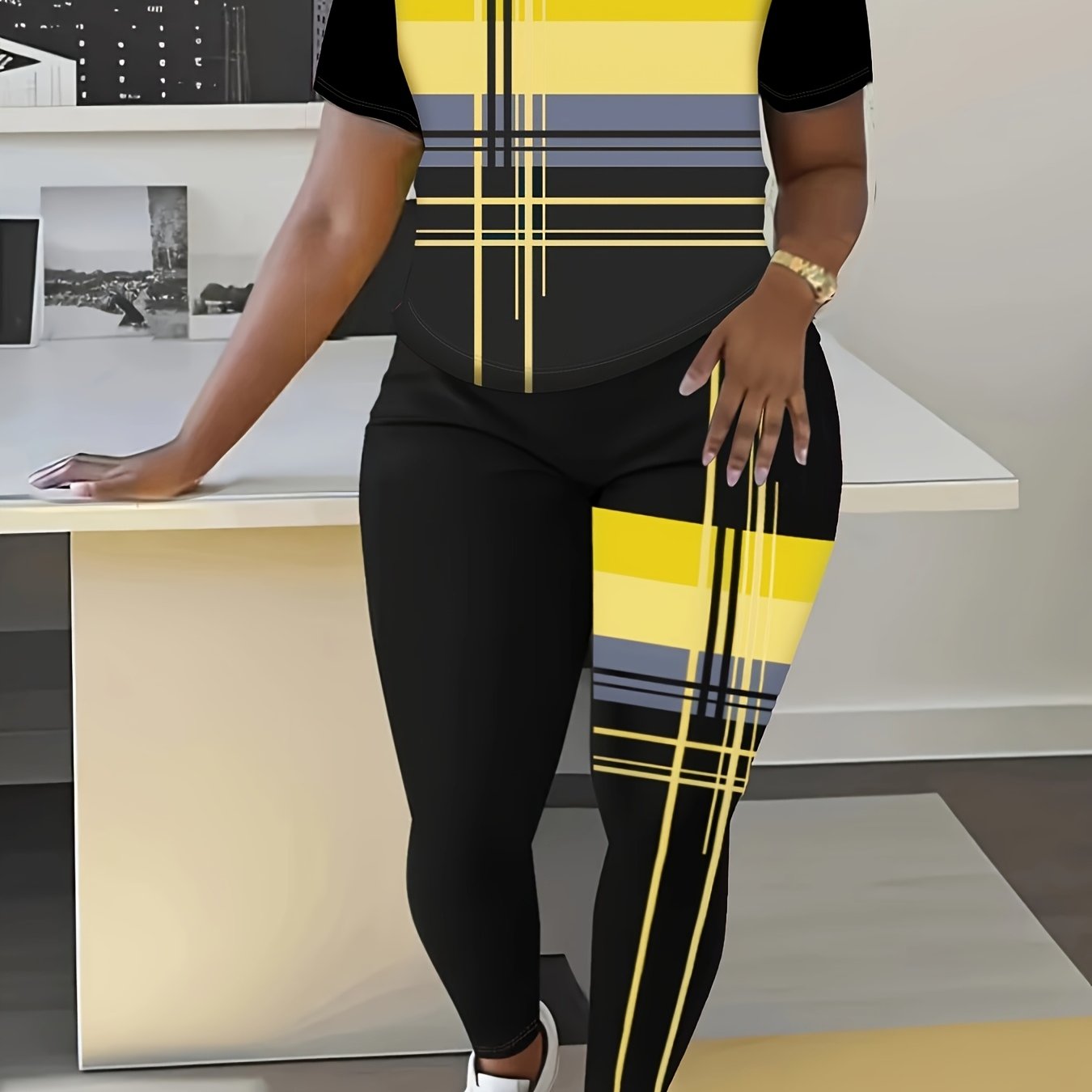 Plus Size Women's Activewear Set with Pink Geometric Print Polyester Yoga Outfit