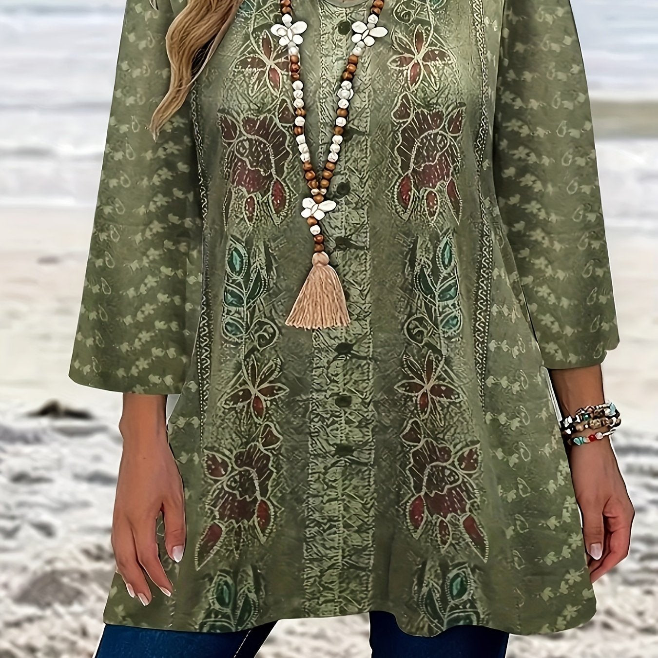 Plus Size Oversized Top With Retro Print and Comfortable Fit