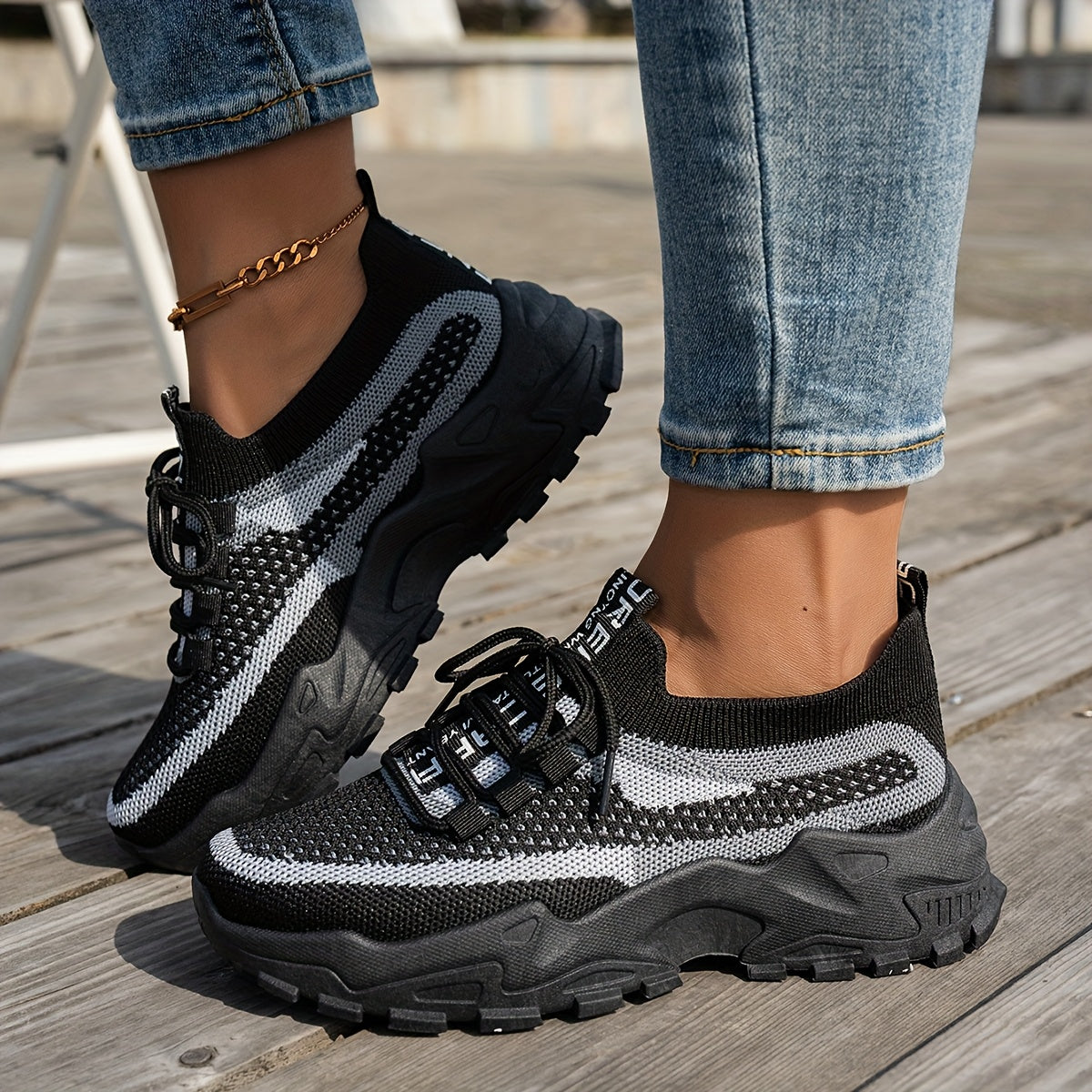 Women’s Athletic Sneakers Breathable Mesh Low-Top Casual Shoes